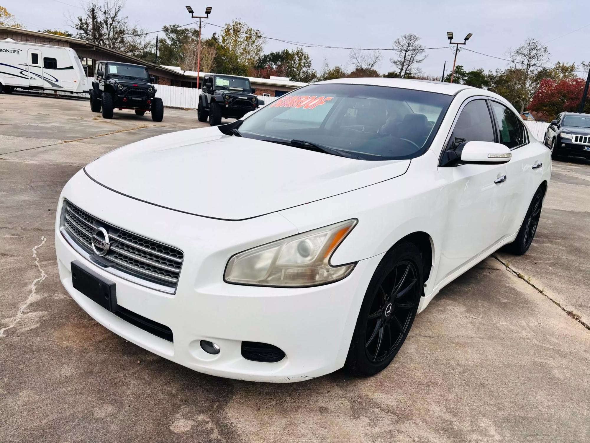 2011 Nissan Maxima S photo 16