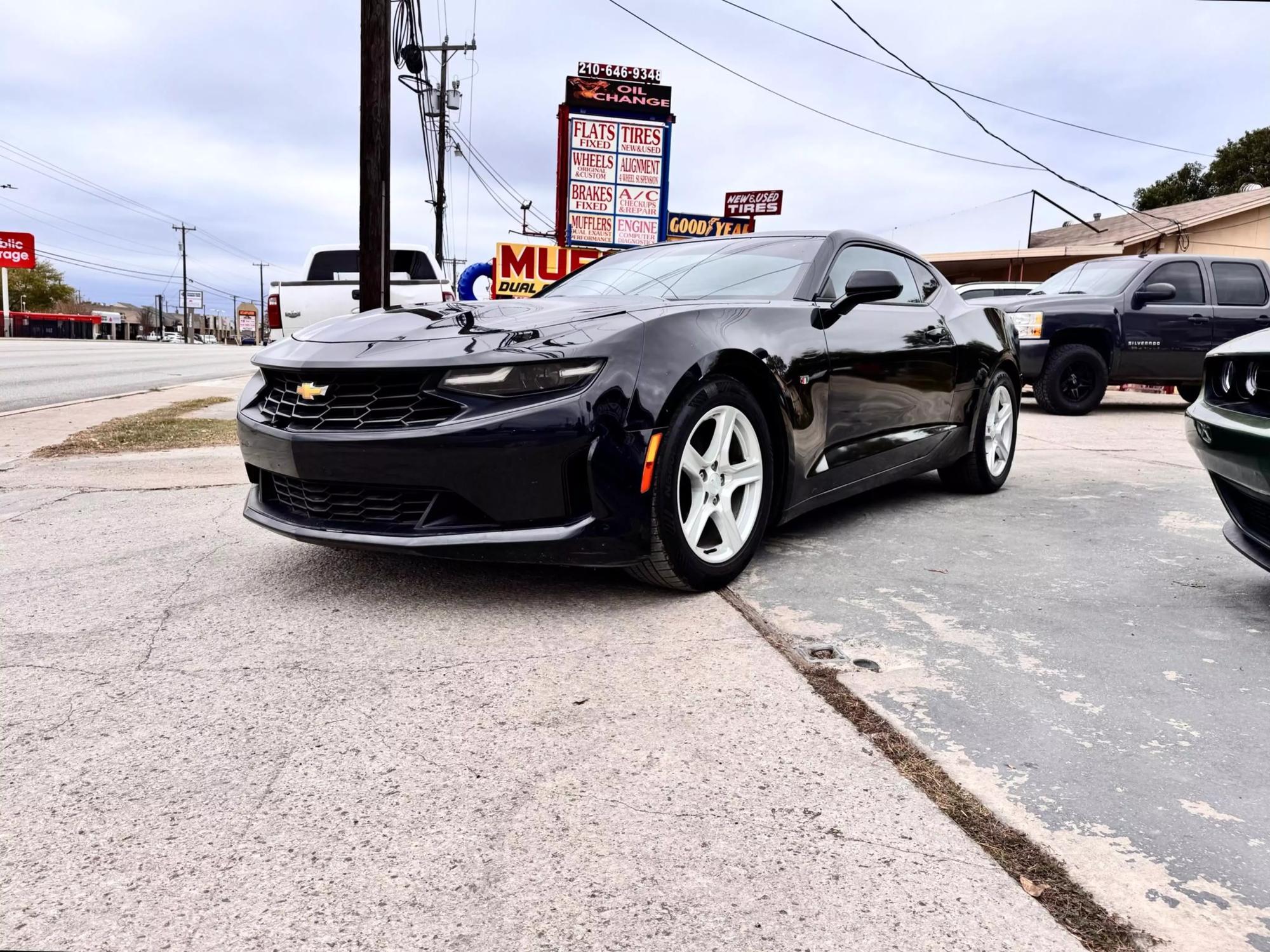 2019 Chevrolet Camaro 1LT photo 19