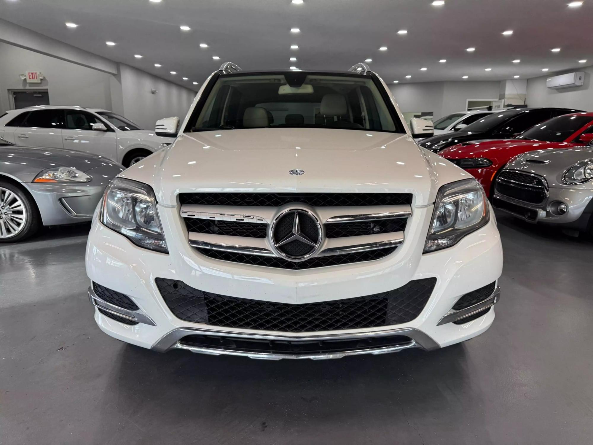 2015 Mercedes-Benz GLK-Class GLK350 photo 2