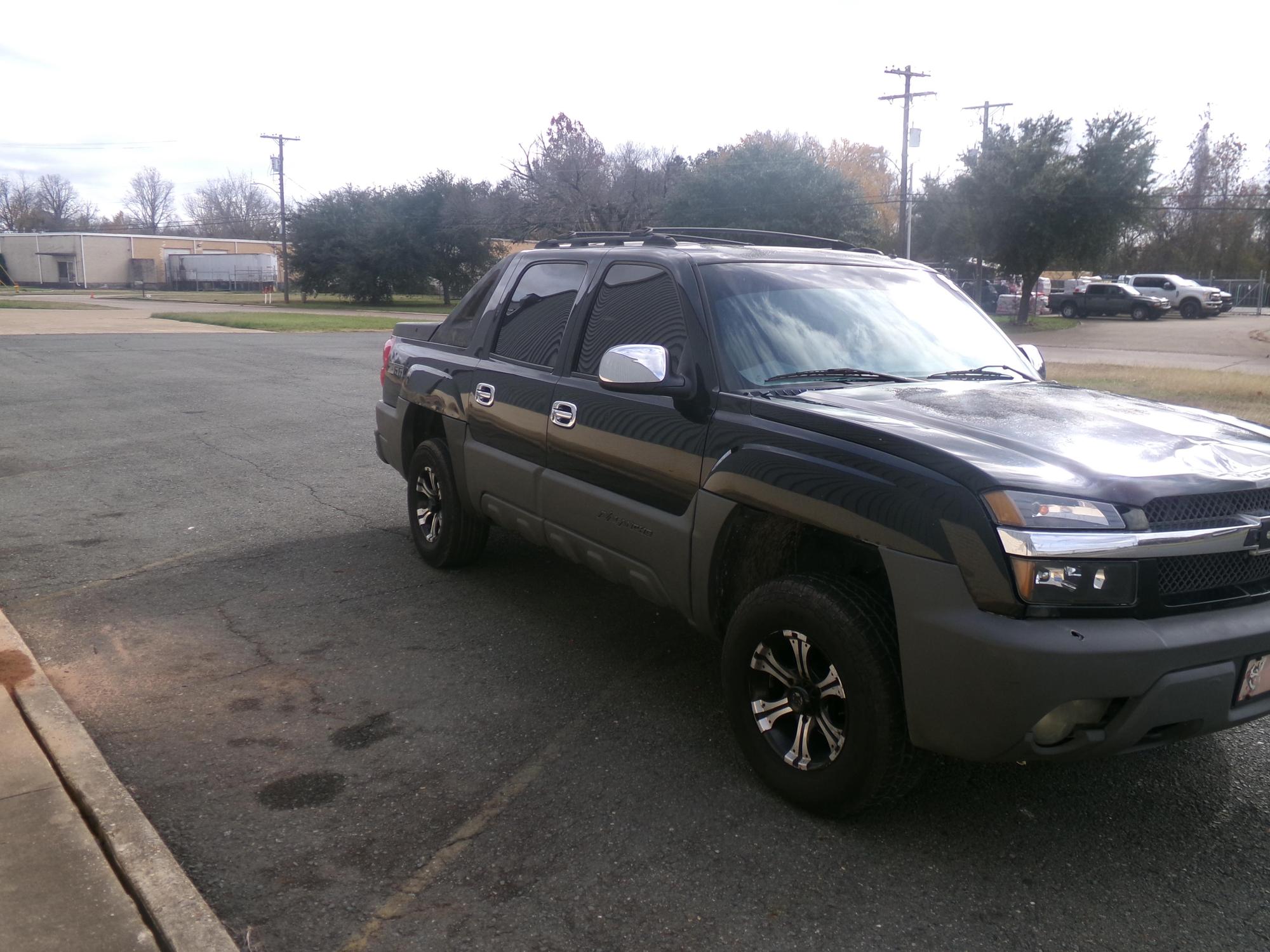 2002 Chevrolet Avalanche null photo 14