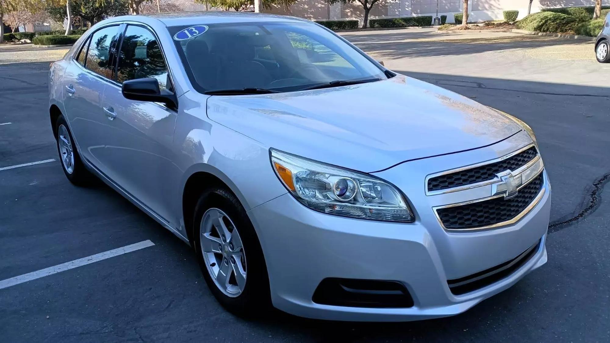 2013 Chevrolet Malibu 1LS photo 25