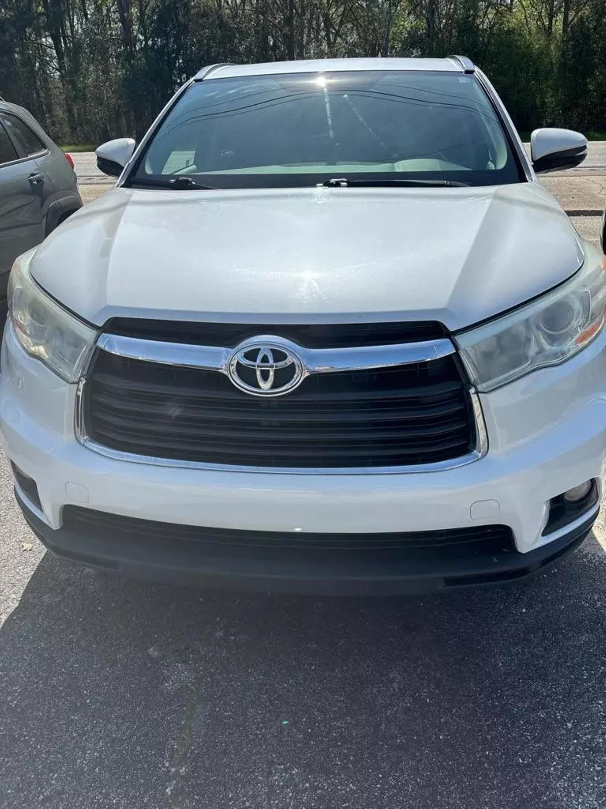 2014 Toyota Highlander XLE photo 4