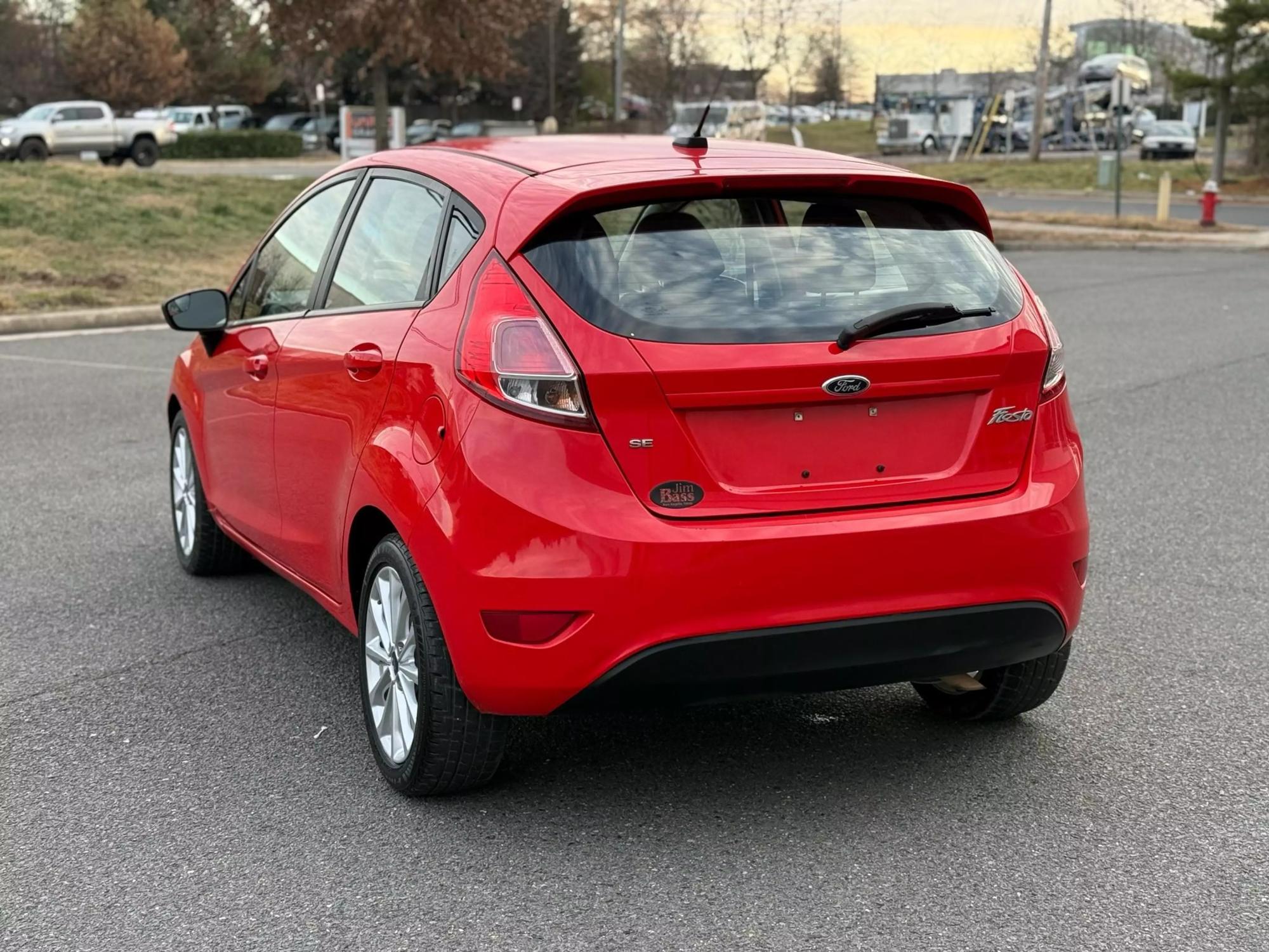 2014 Ford Fiesta SE photo 92