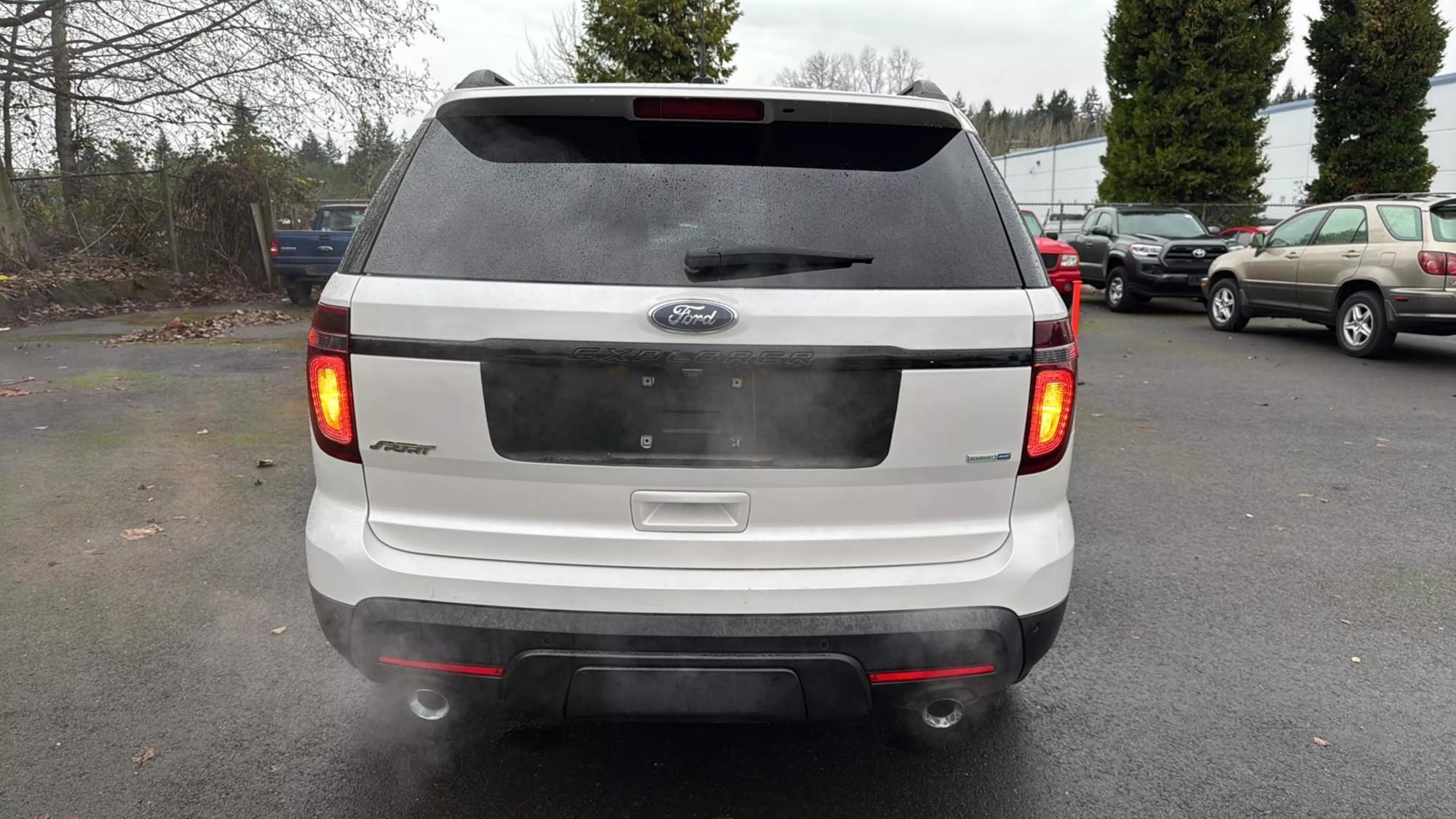 2015 Ford Explorer Sport photo 50