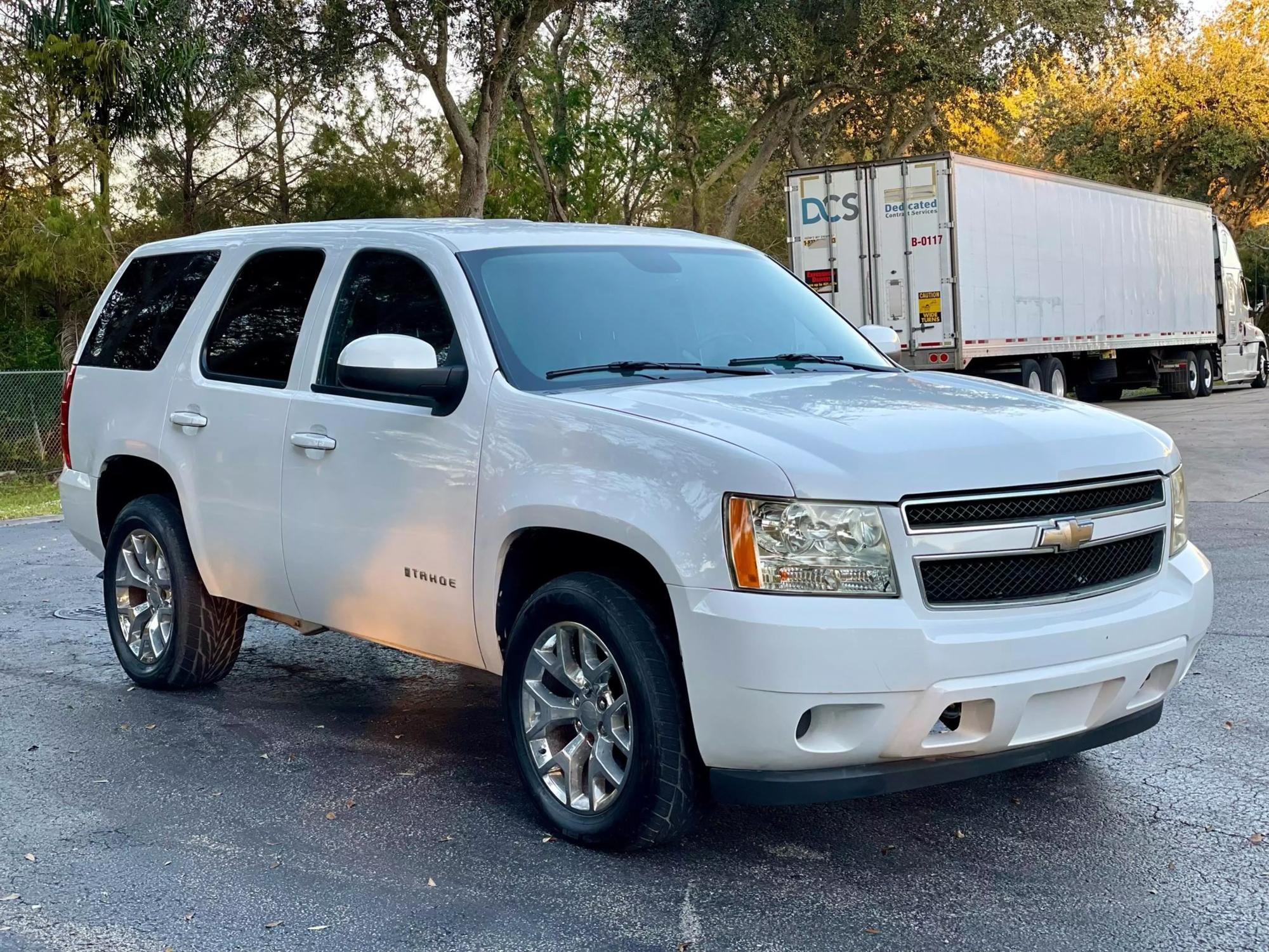 2009 Chevrolet Tahoe LS photo 32