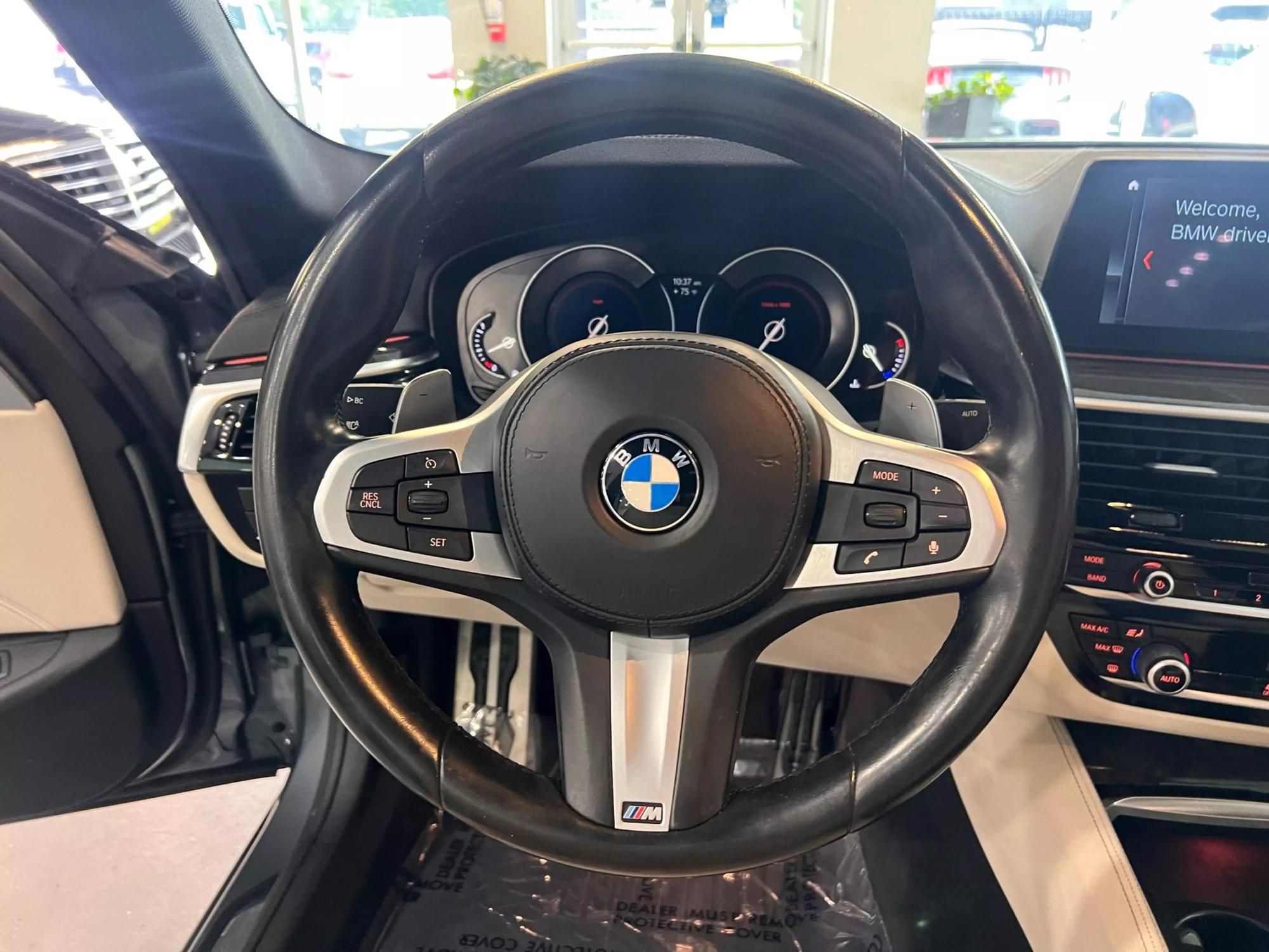 2017 BMW 5 Series 540i photo 19