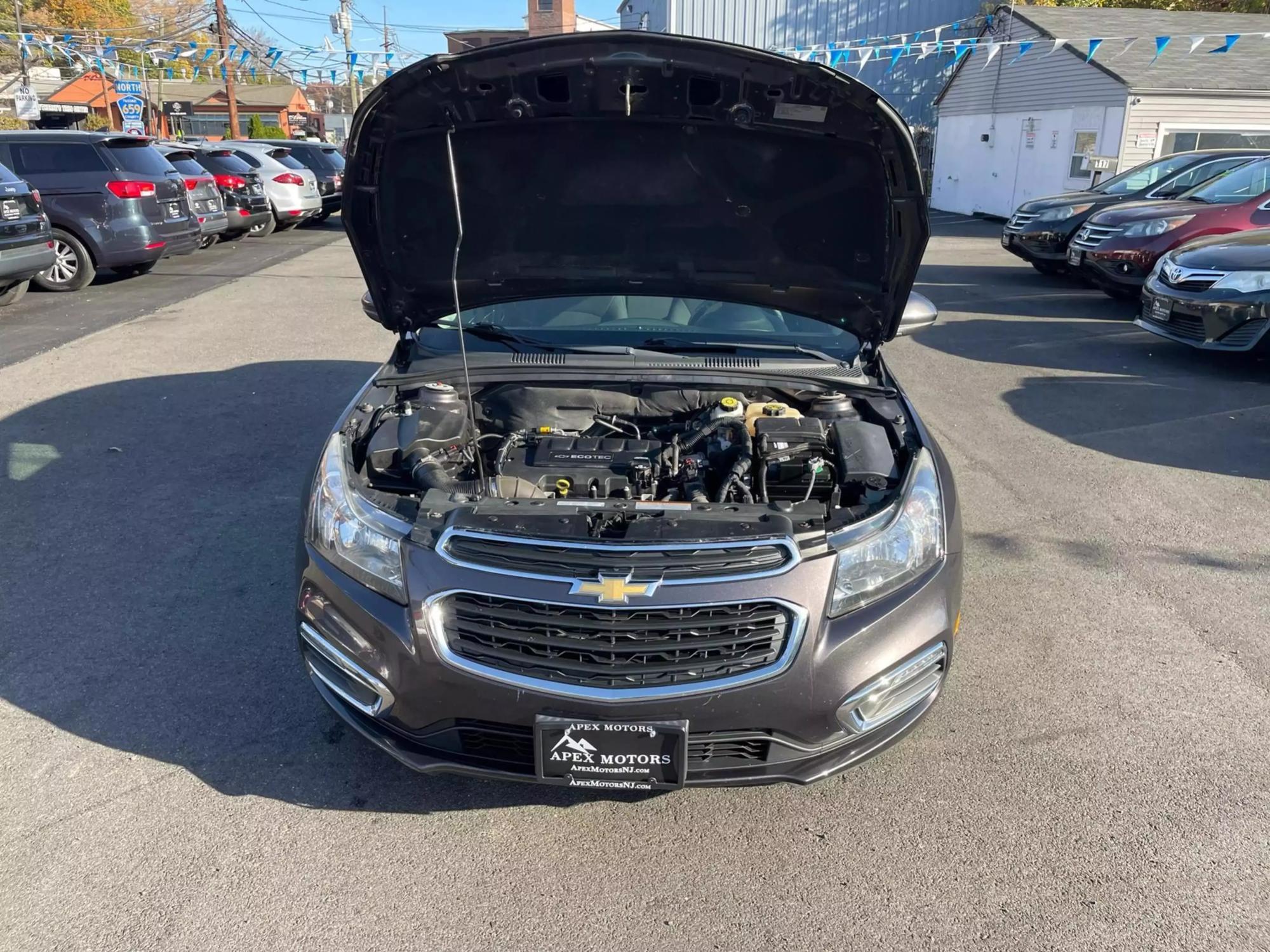 2015 Chevrolet Cruze 1LT photo 121