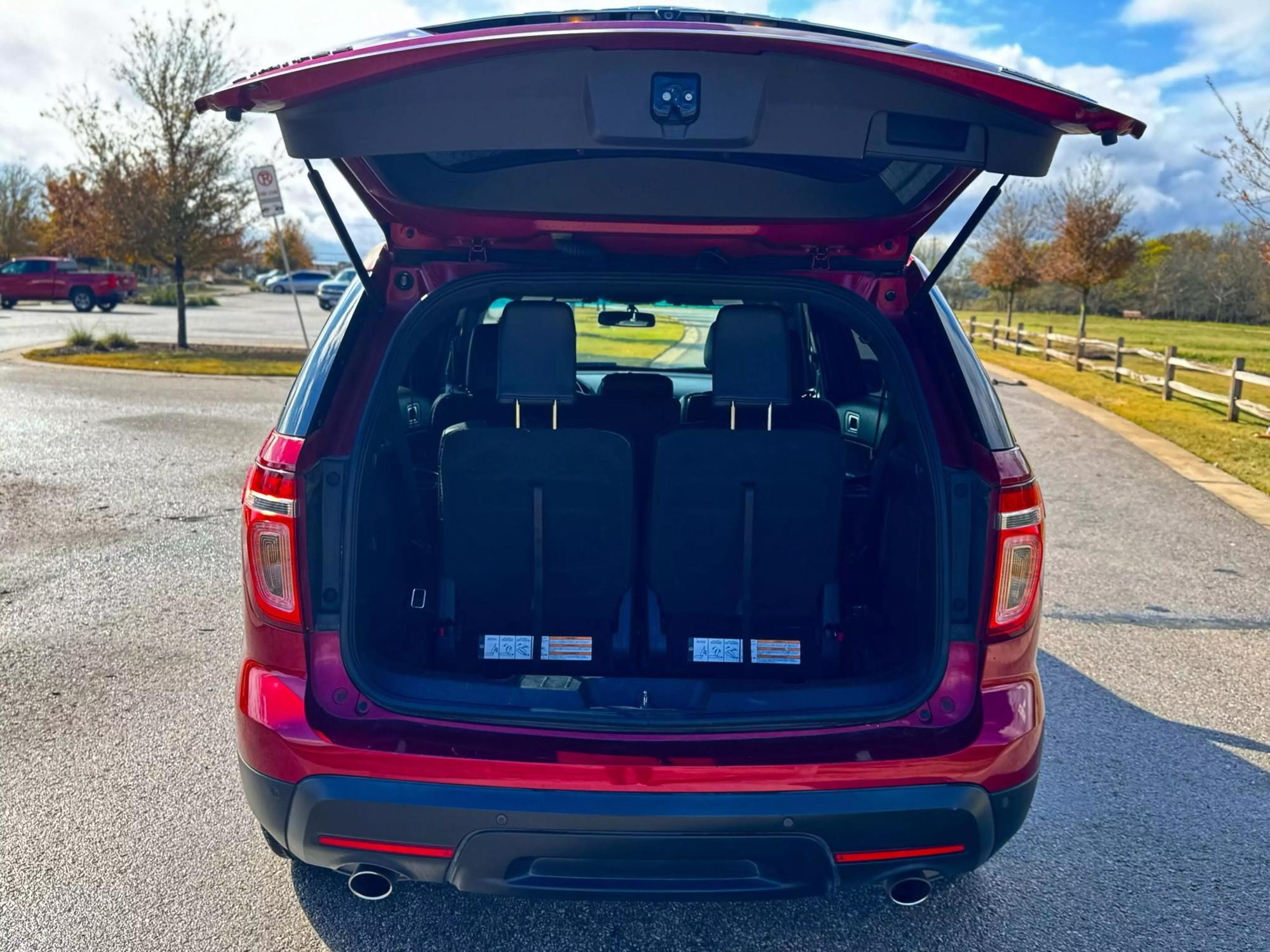 2014 Ford Explorer Limited photo 45