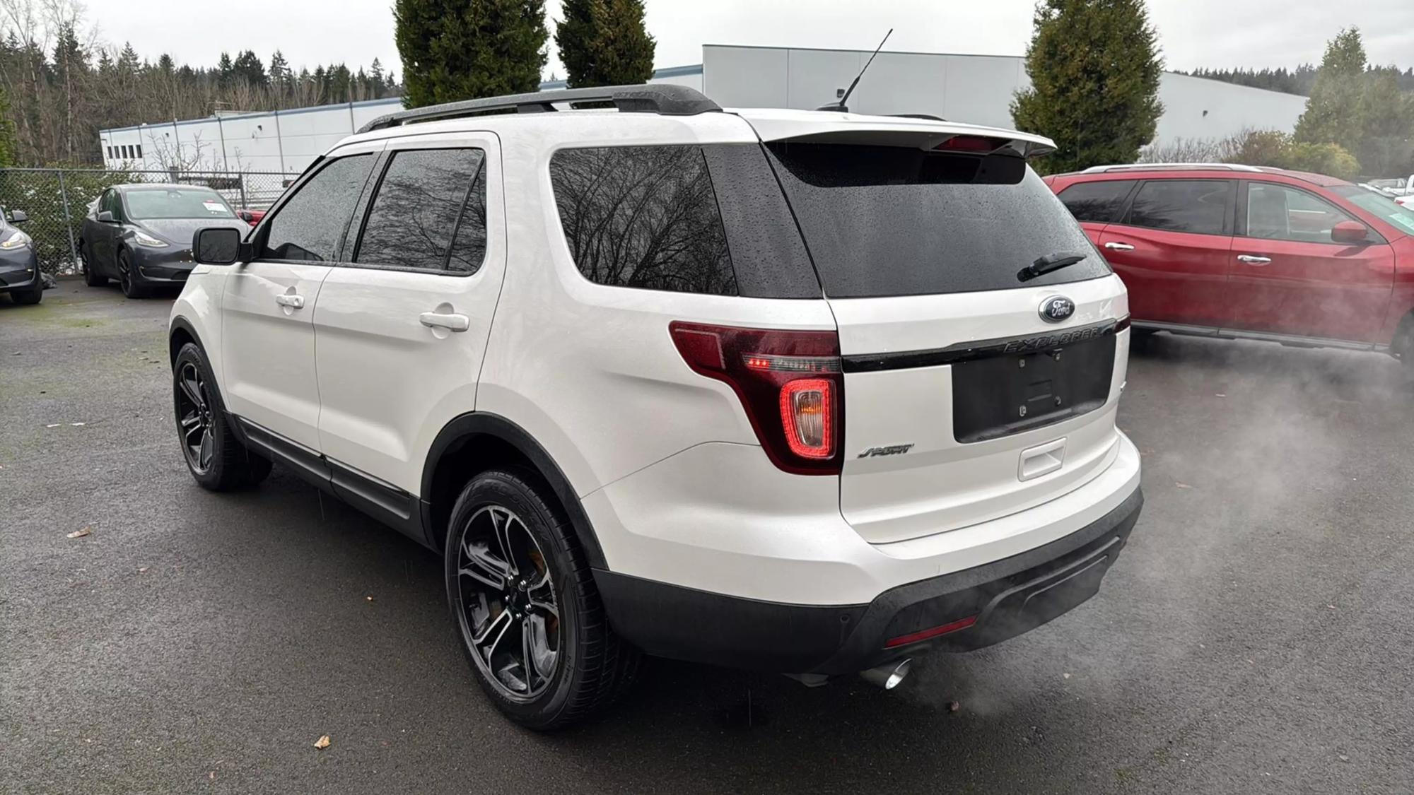 2015 Ford Explorer Sport photo 49