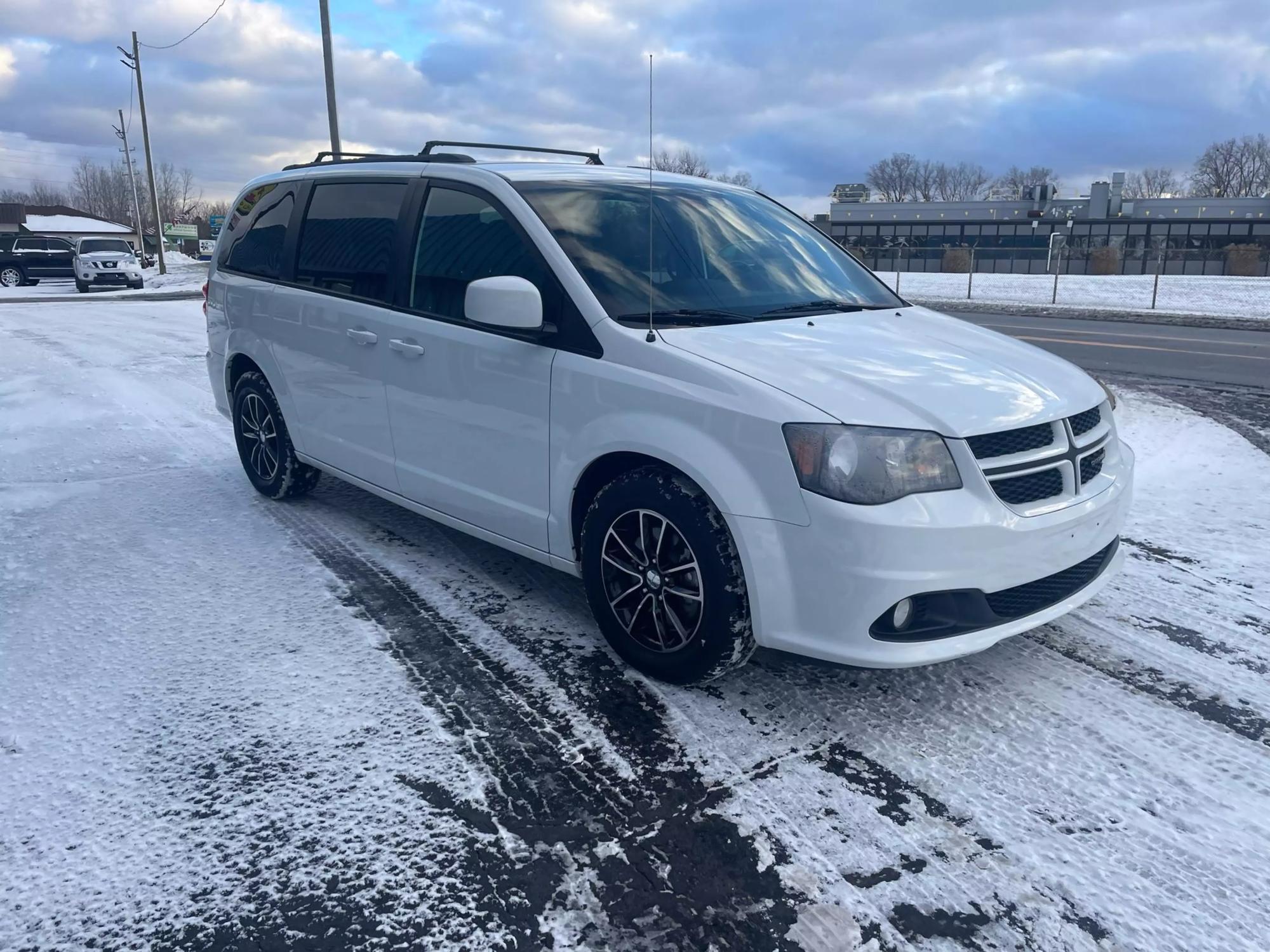 2018 Dodge Grand Caravan GT photo 16