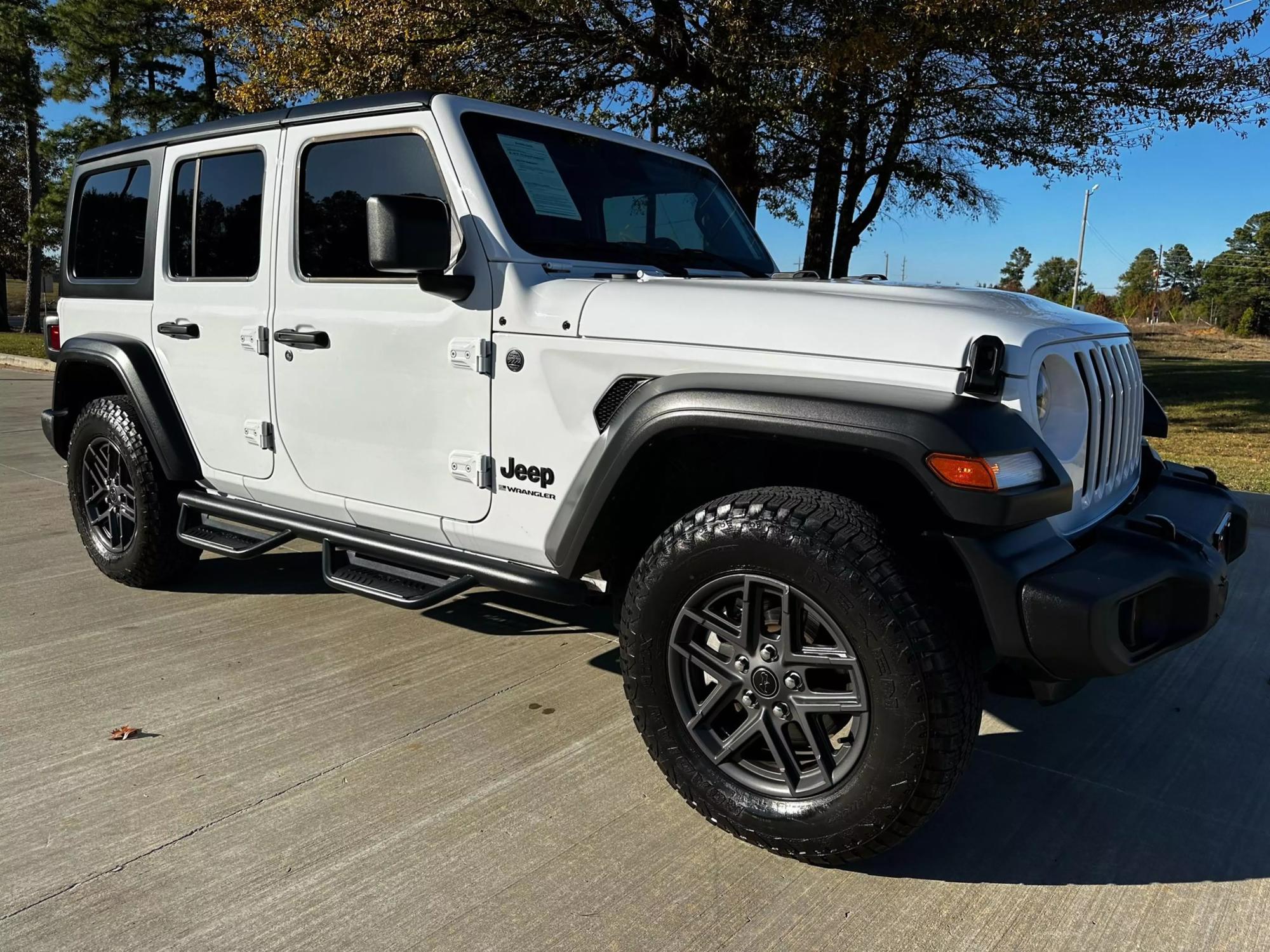 2024 Jeep Wrangler 4-Door Sport S photo 13