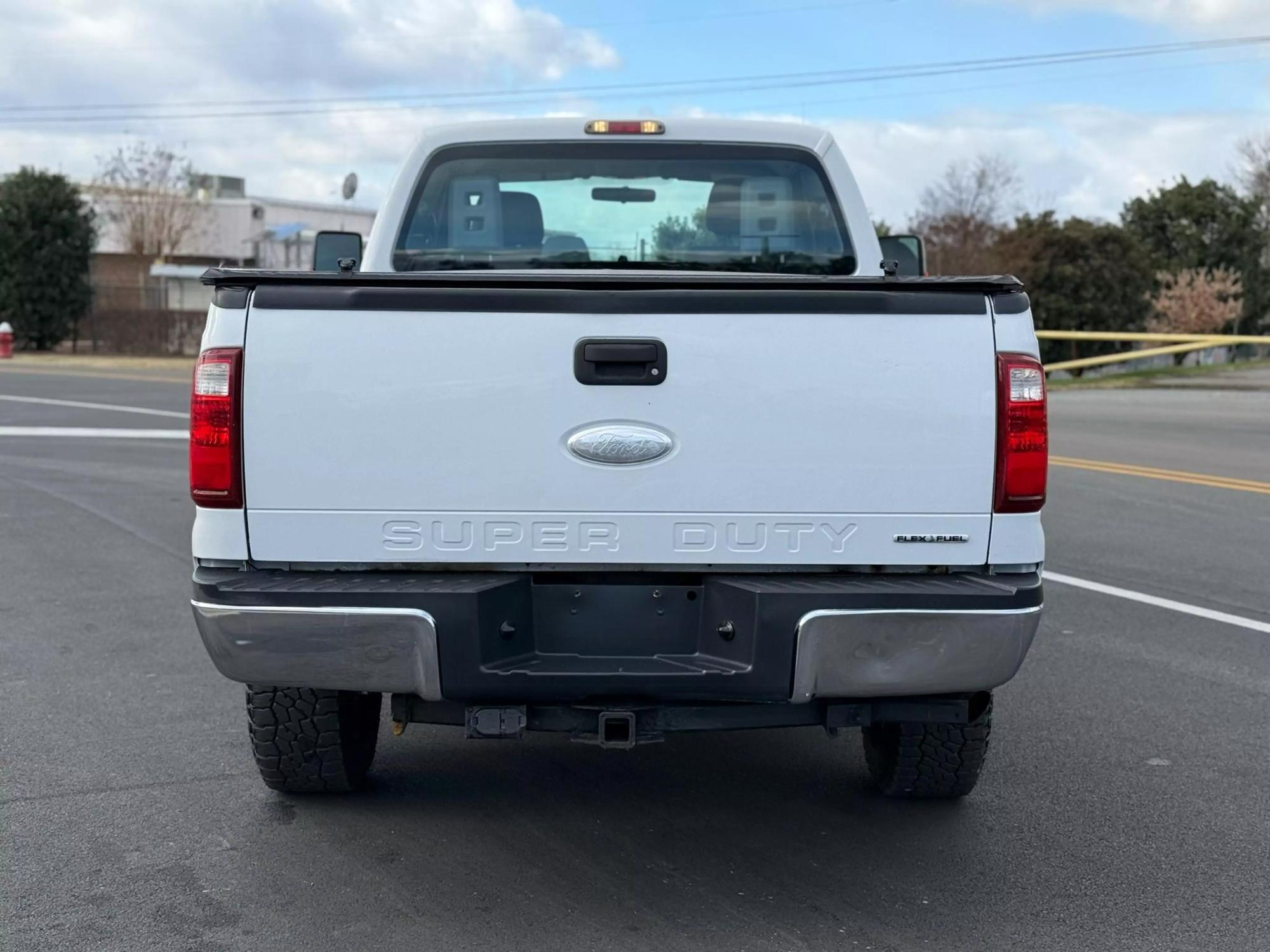 2011 Ford F-250 Super Duty XLT photo 106