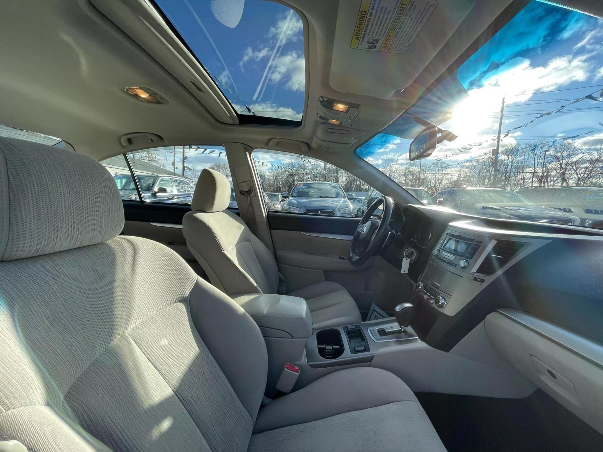 2013 Subaru Legacy I Premium photo 108