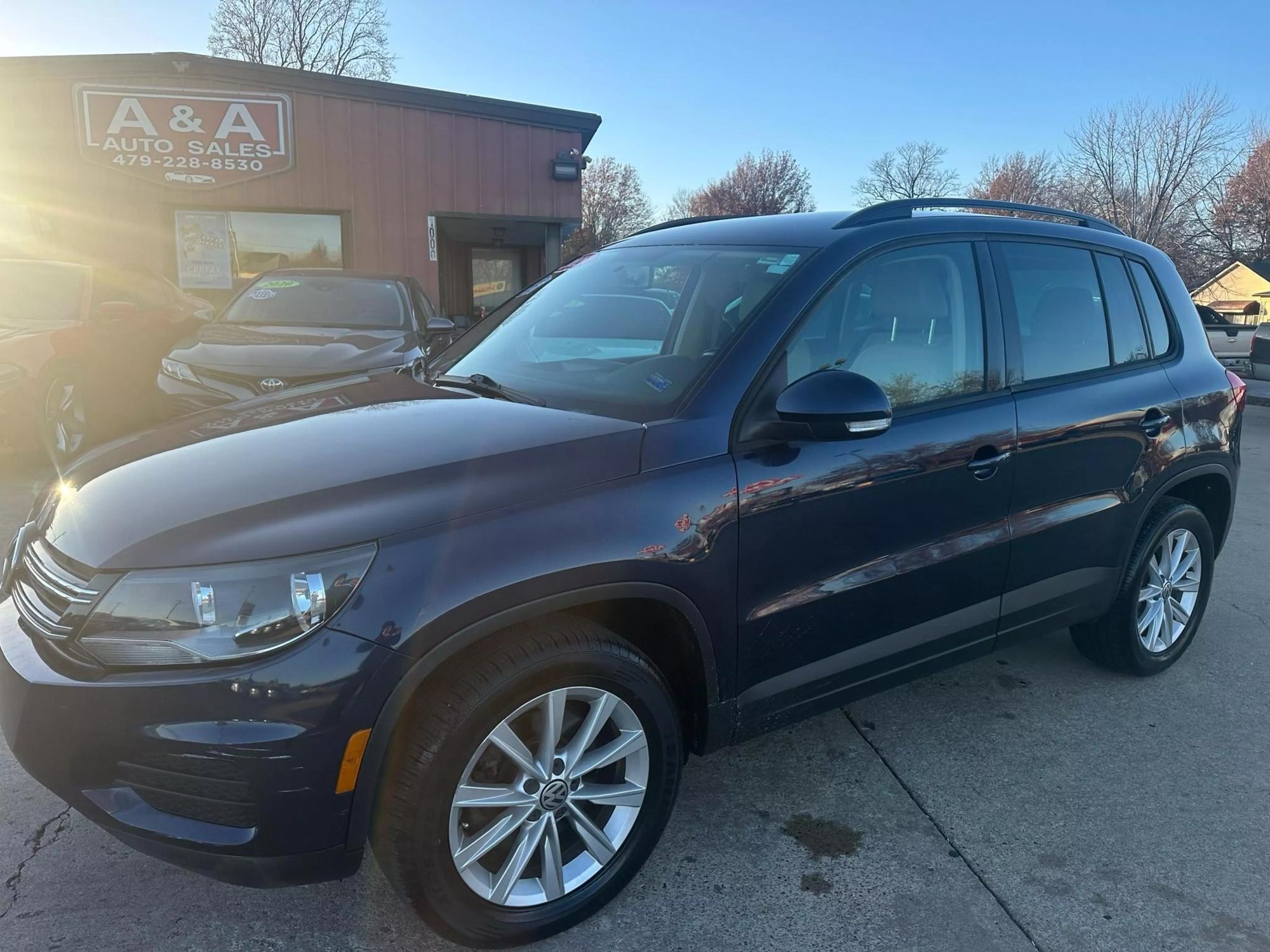 2015 Volkswagen Tiguan SE photo 32