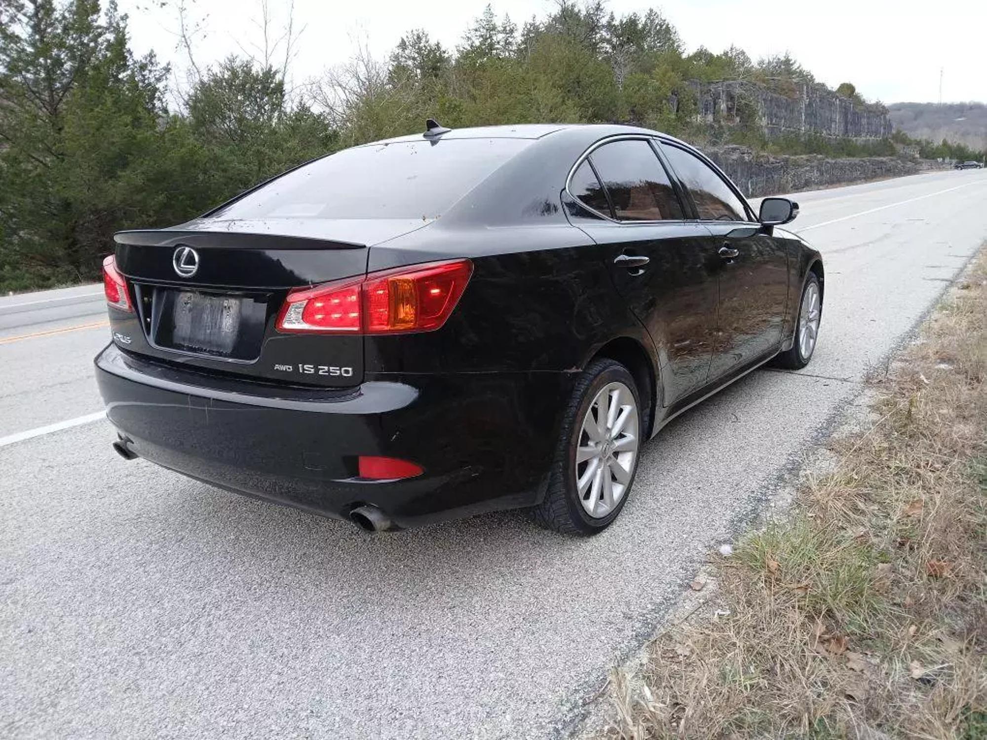 2009 Lexus IS 250 photo 23