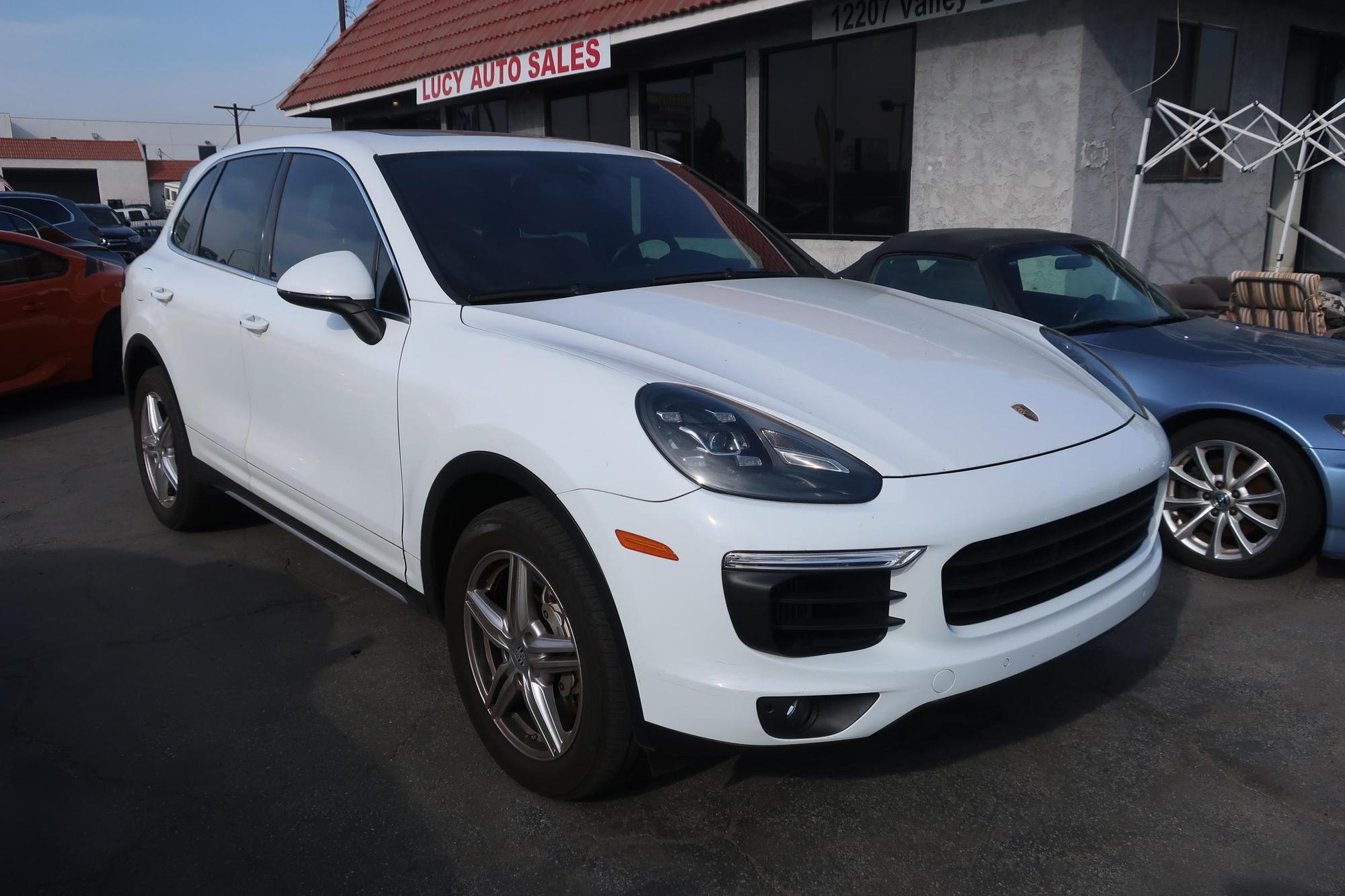 2016 Porsche Cayenne S photo 39