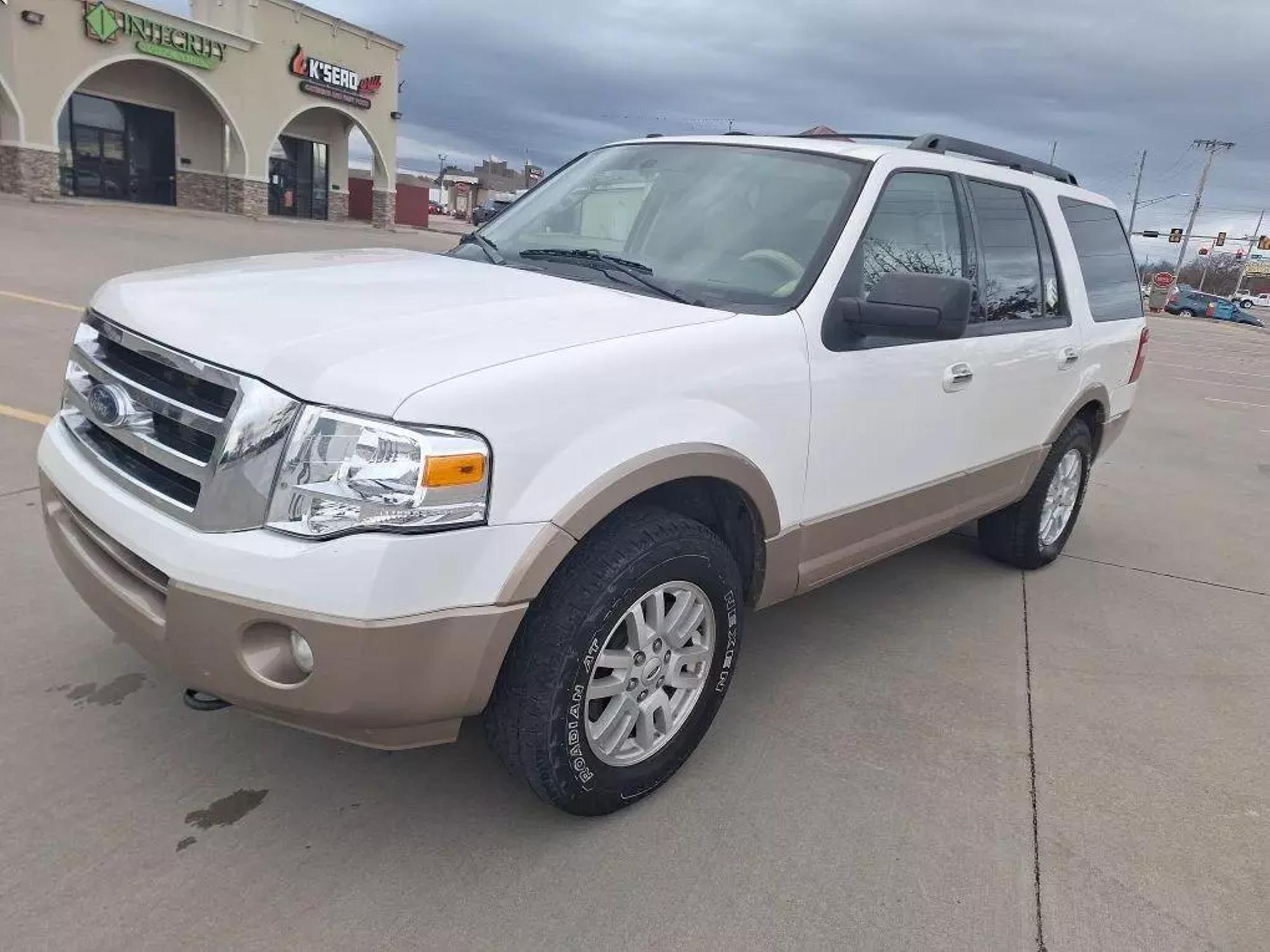 2013 Ford Expedition XLT photo 19