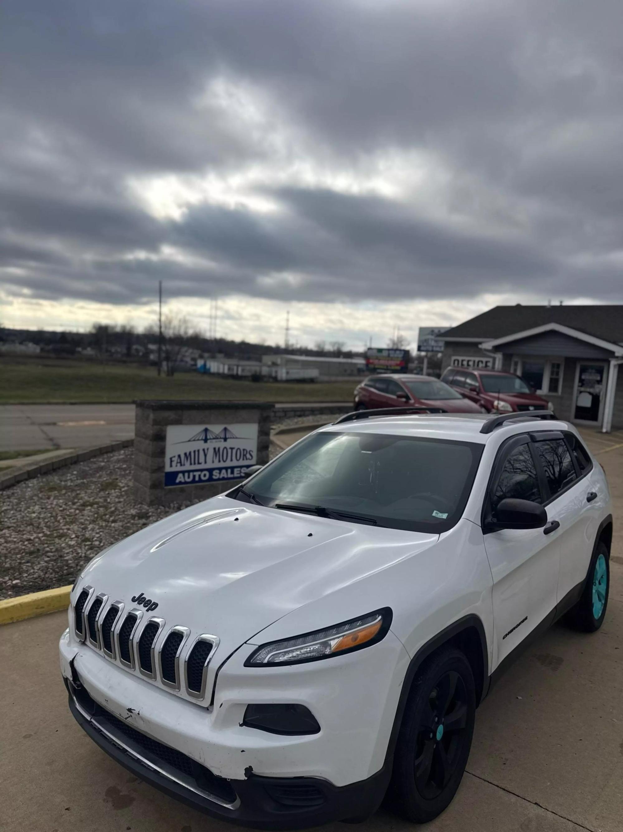 2016 Jeep Cherokee Sport Altitude photo 27