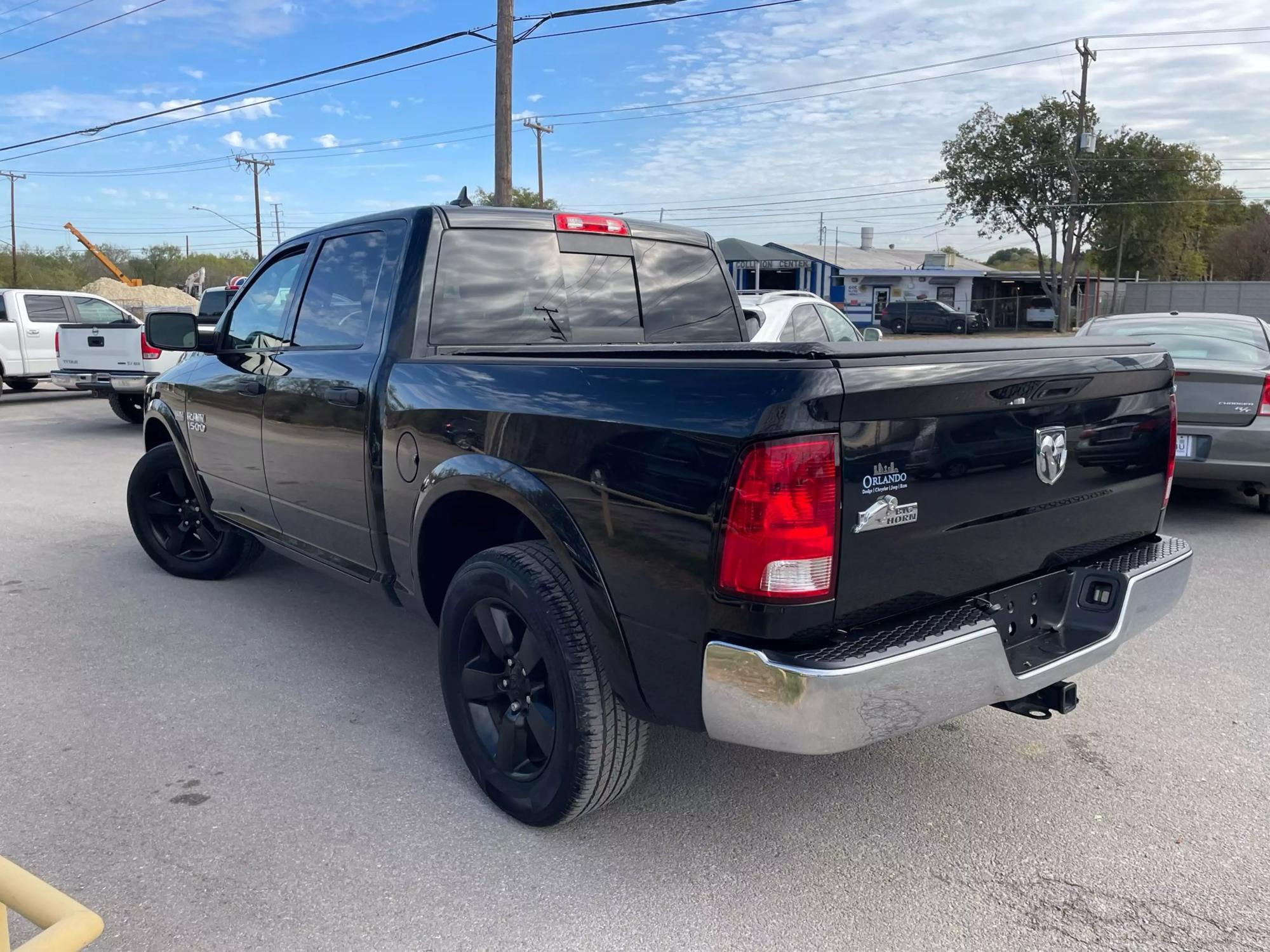 2015 RAM Ram 1500 Pickup Outdoorsman photo 21