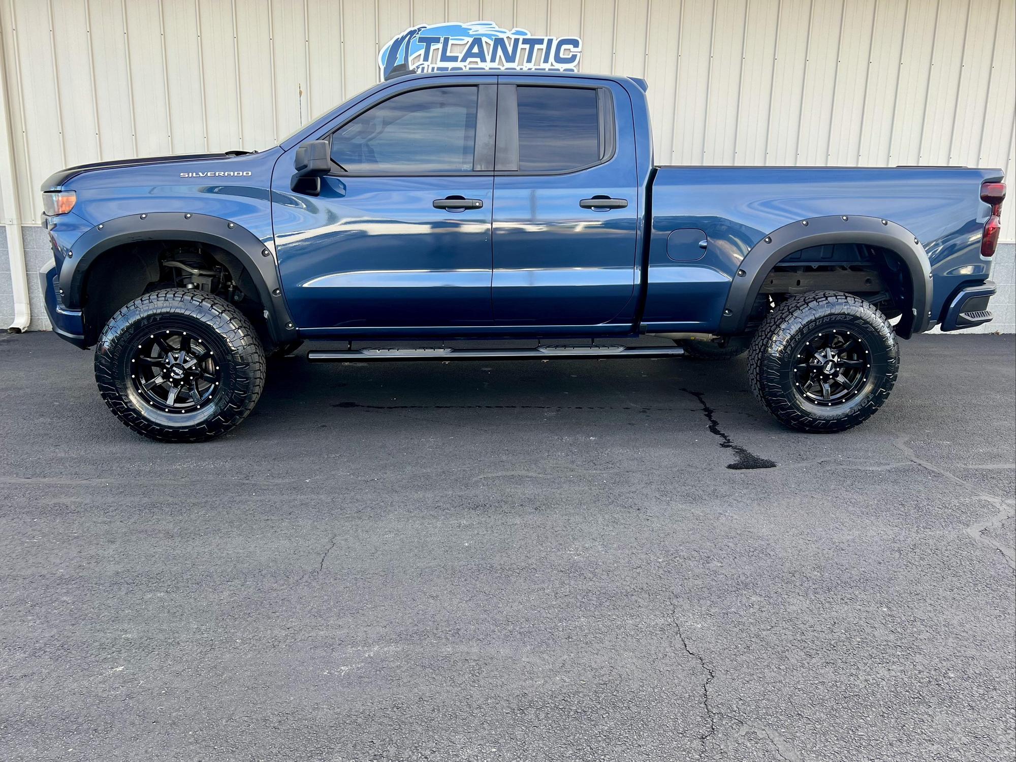 2019 Chevrolet Silverado 1500 Custom photo 35