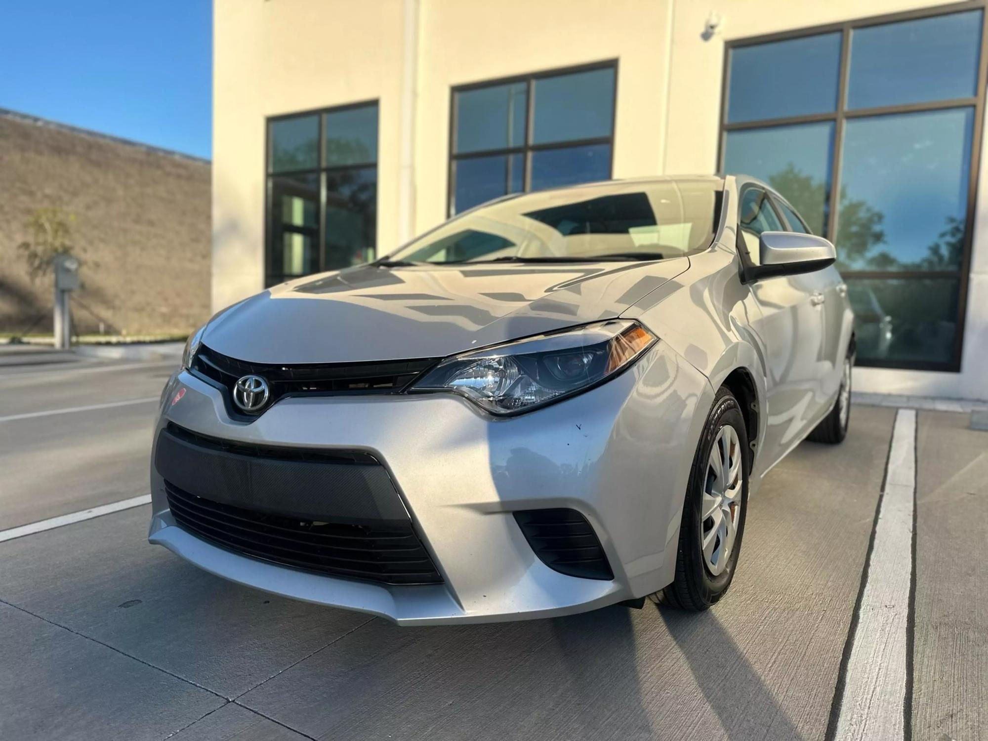 2015 Toyota Corolla L photo 14