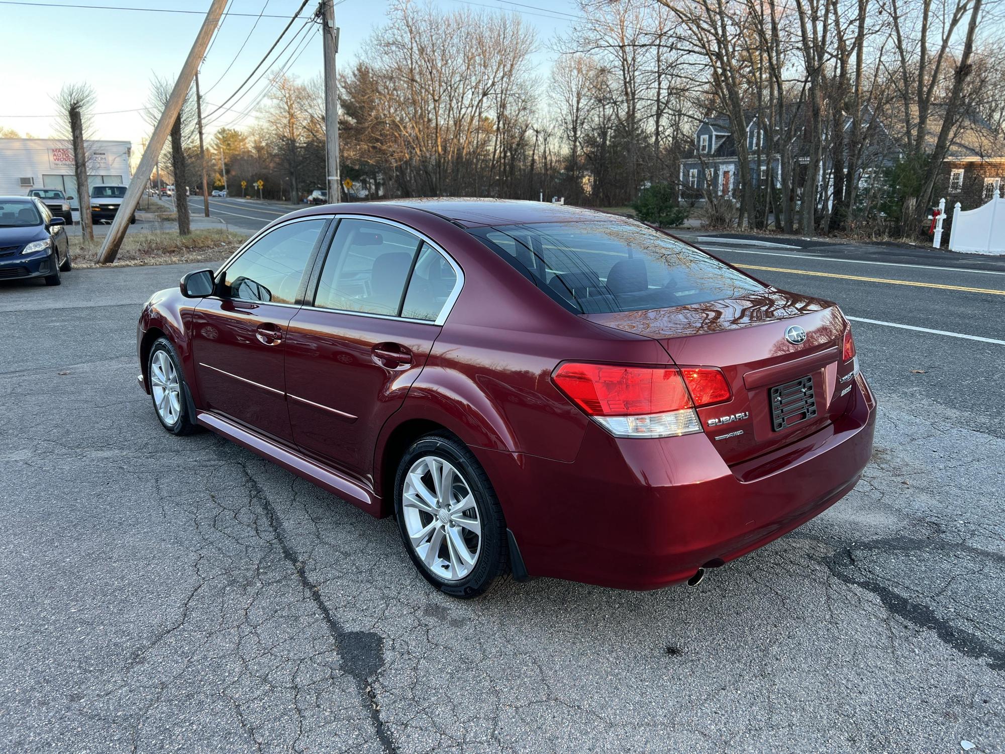 2013 Subaru Legacy I Premium photo 37