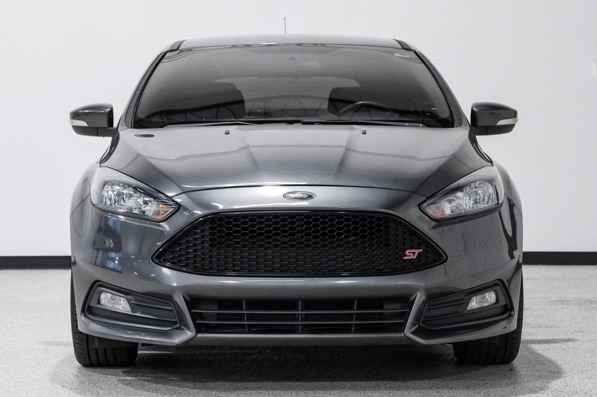 2017 Ford Focus ST photo 77