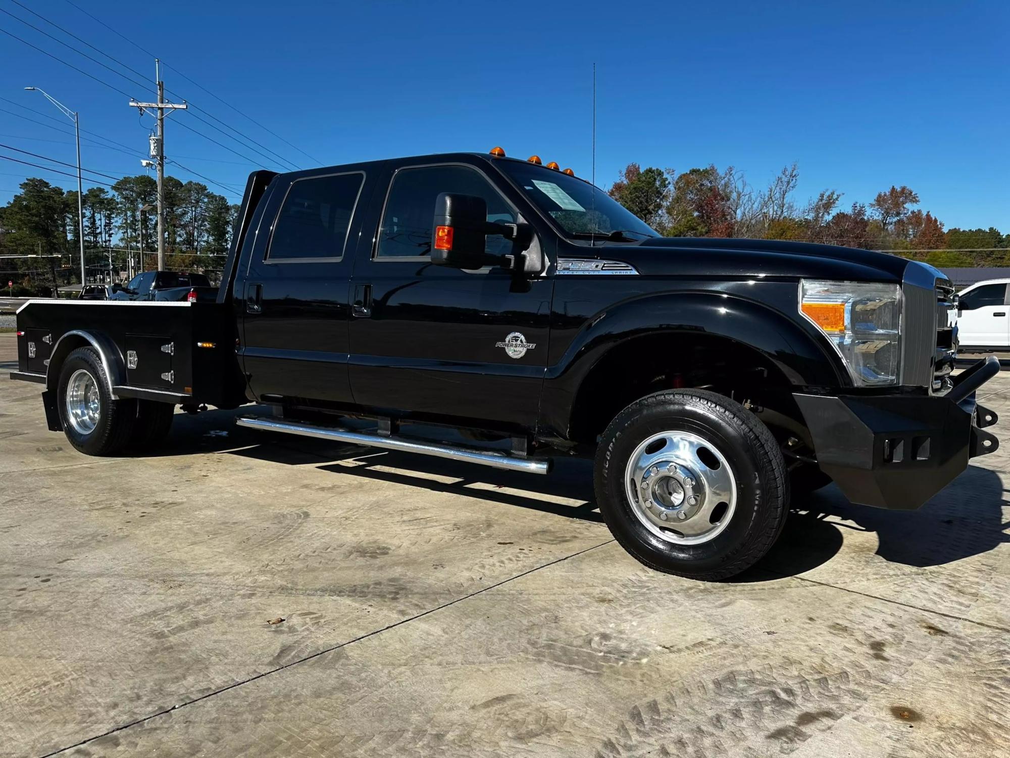 2016 Ford F-350 Super Duty Lariat photo 20