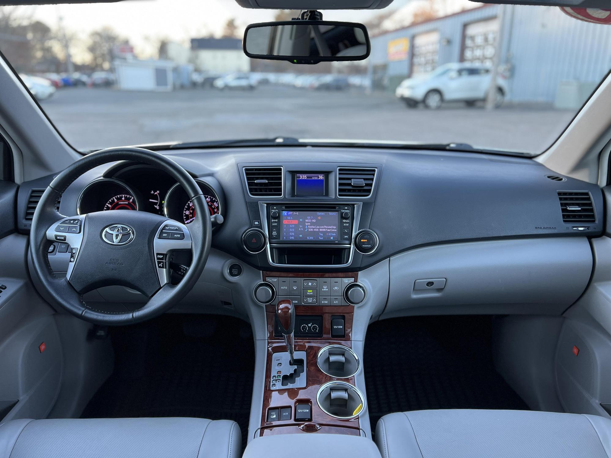 2013 Toyota Highlander Limited photo 69