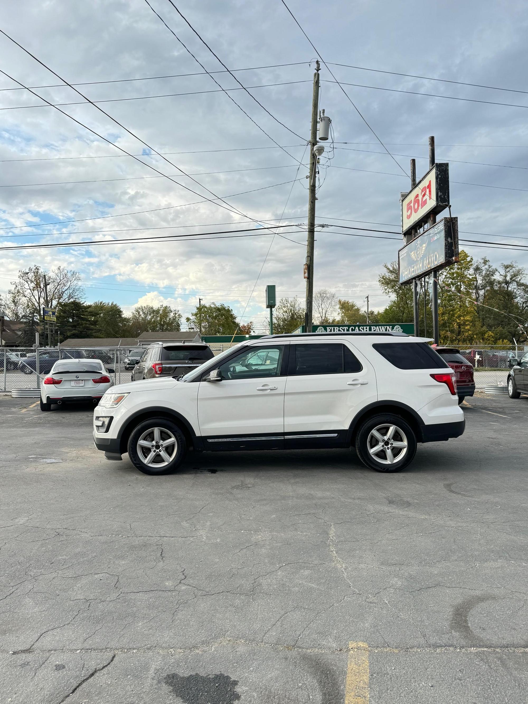 2017 Ford Explorer XLT photo 20