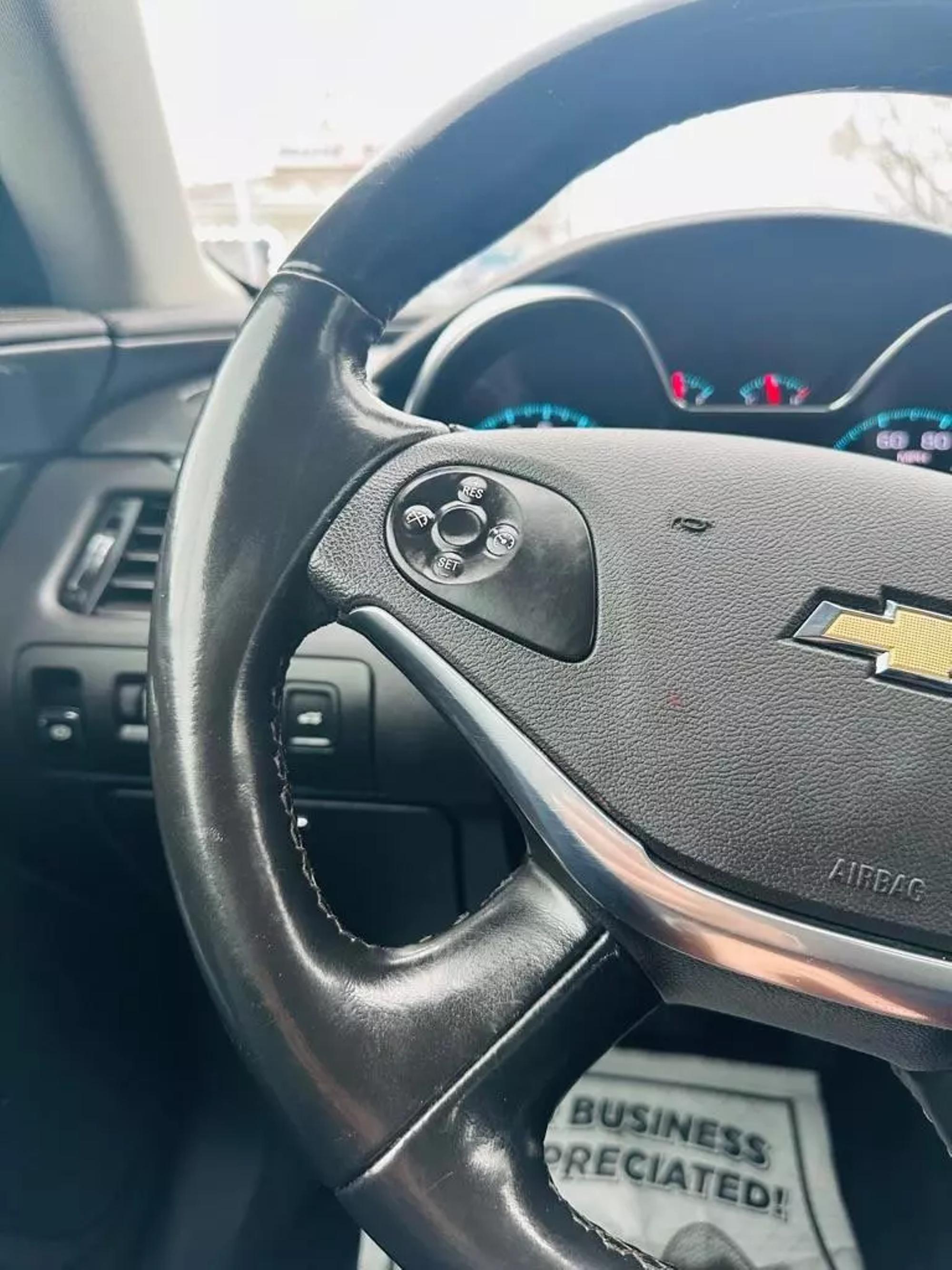 2017 Chevrolet Impala 1LT photo 37