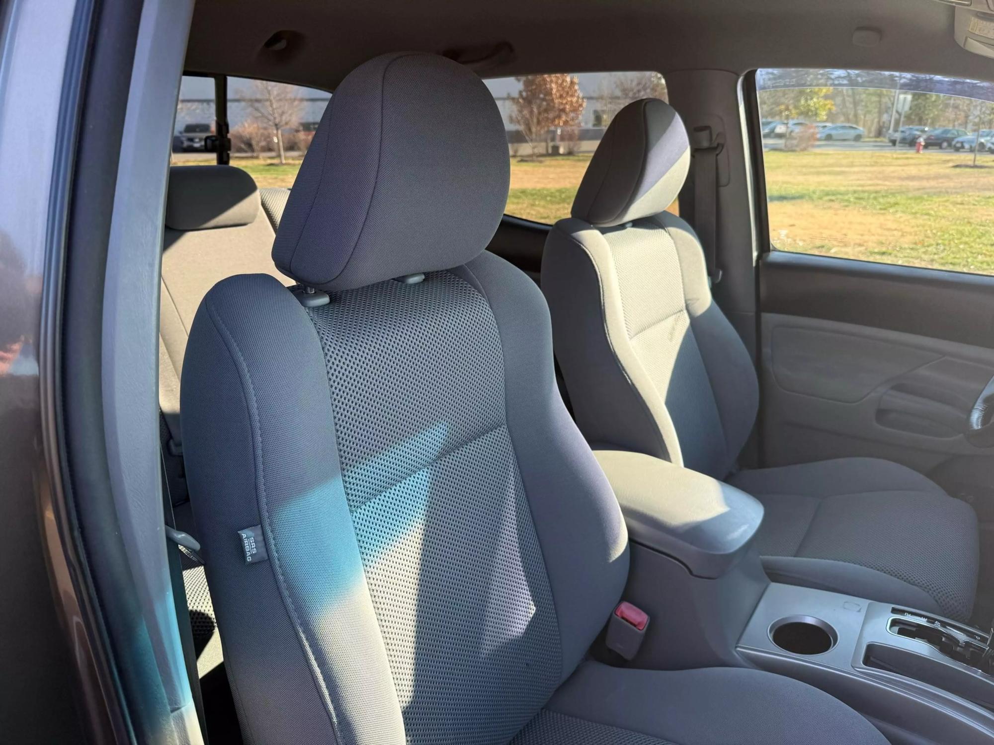 2010 Toyota Tacoma Base photo 192