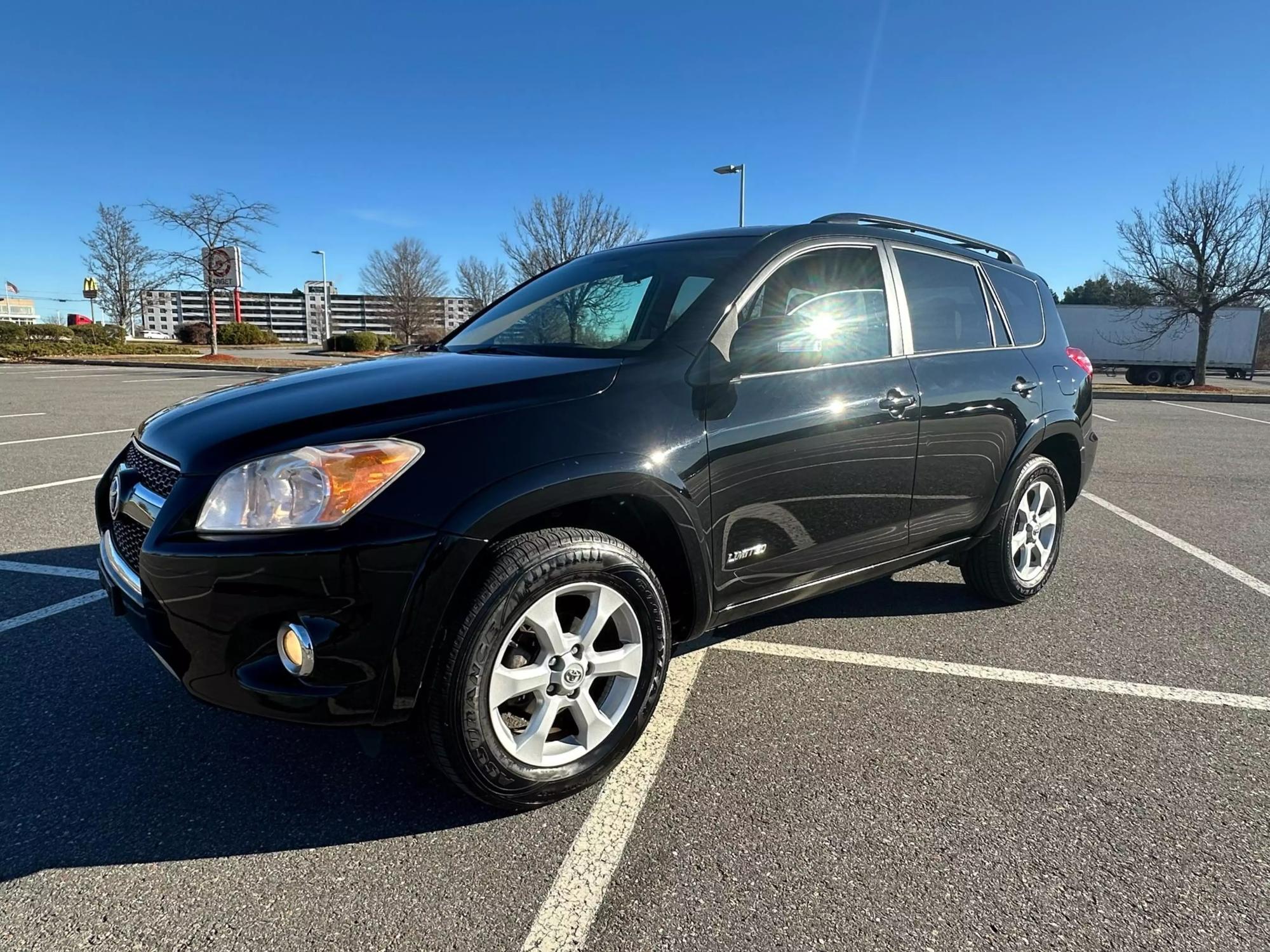 2011 Toyota RAV4 Limited photo 28