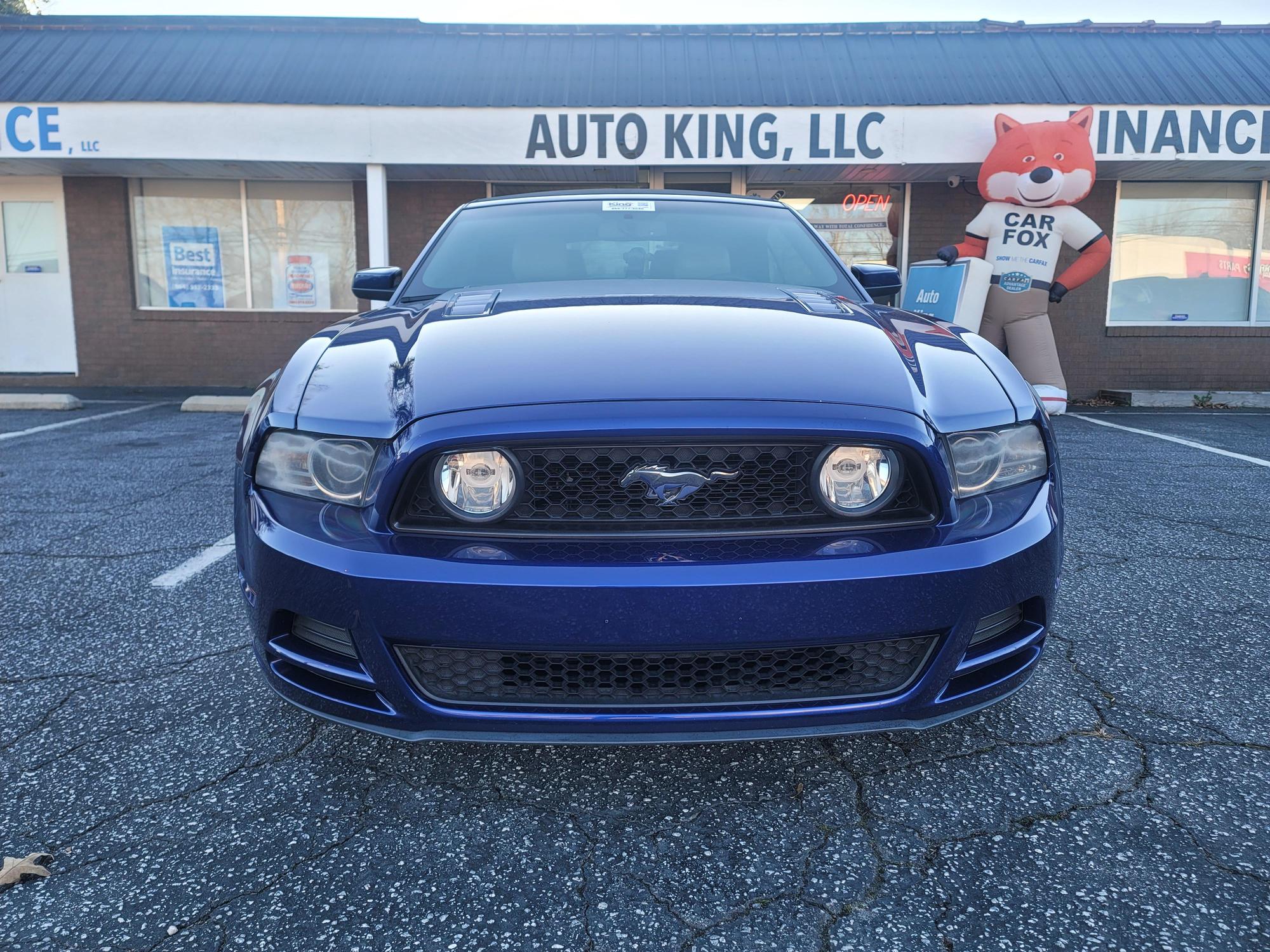 2013 Ford Mustang GT photo 32