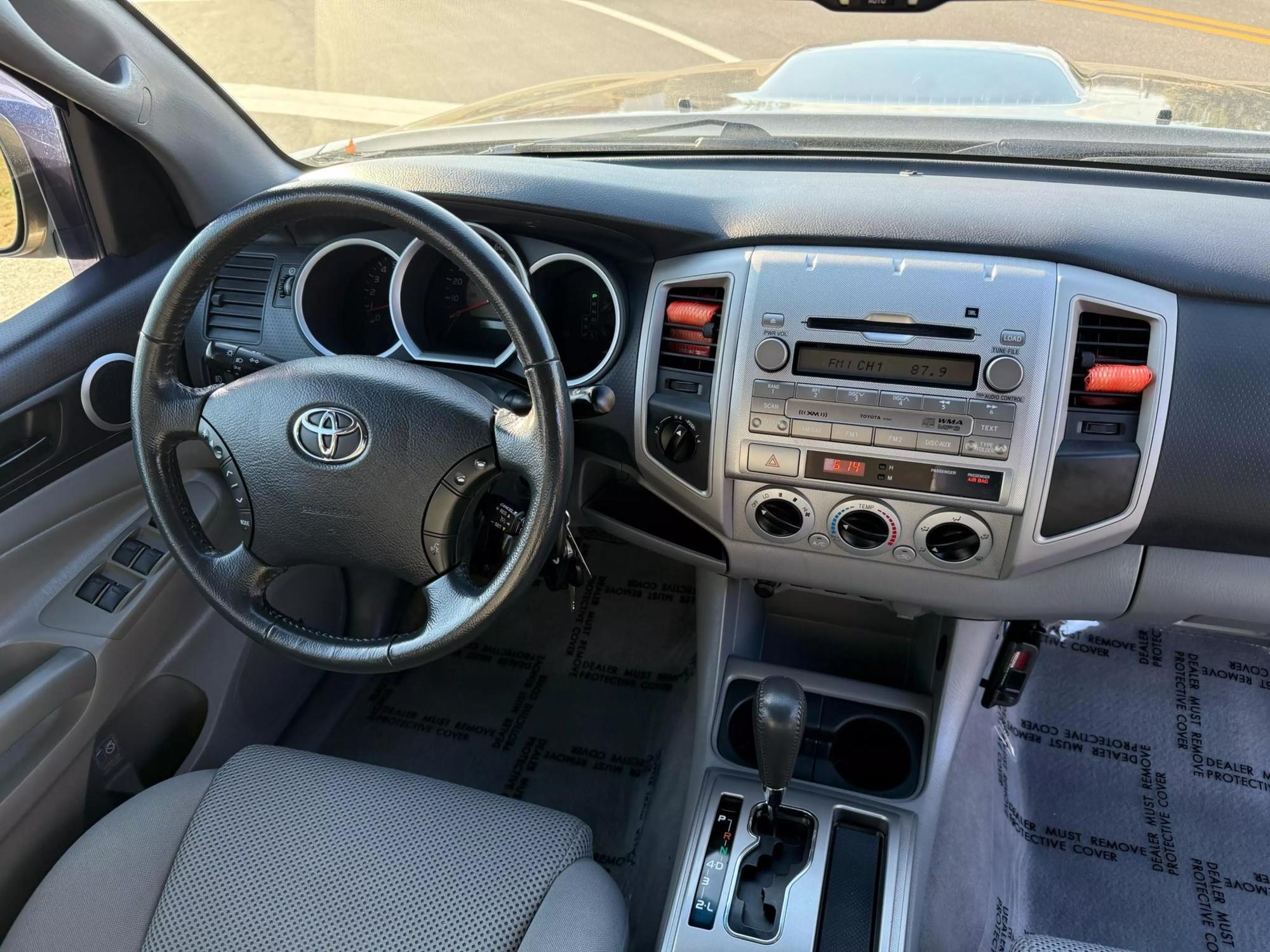 2010 Toyota Tacoma Base photo 198