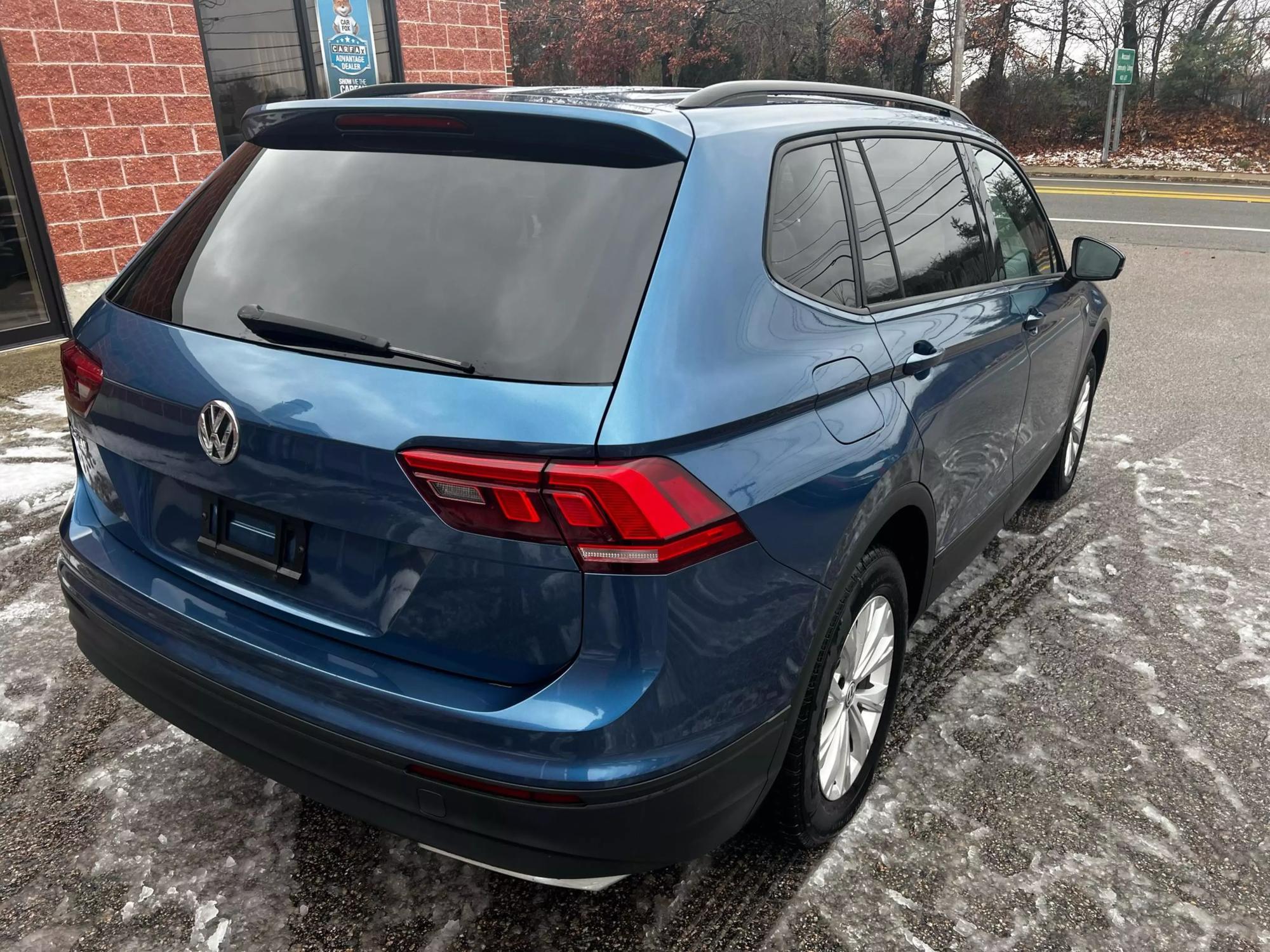 2019 Volkswagen Tiguan S photo 21