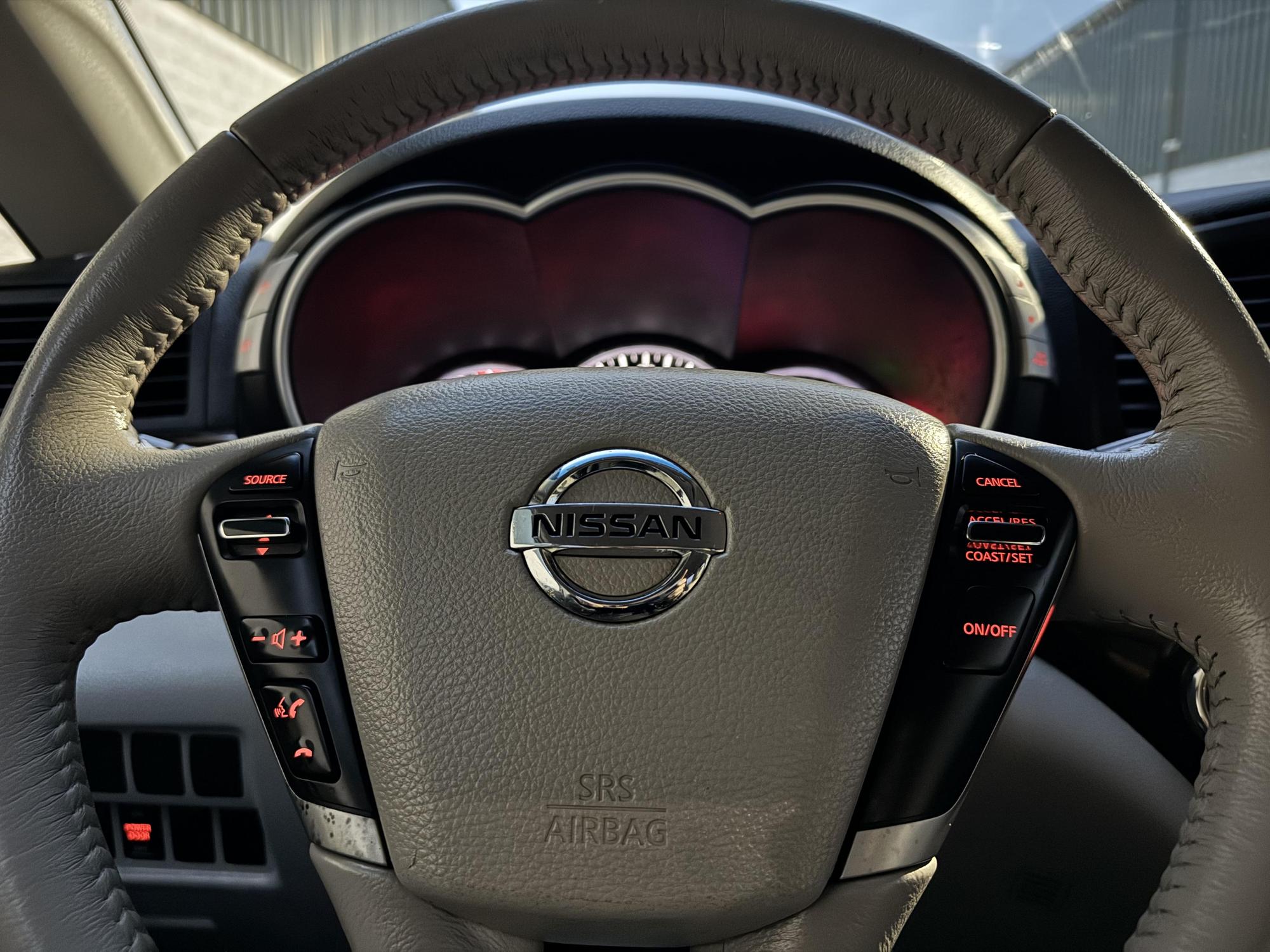 2015 Nissan Quest SV photo 85