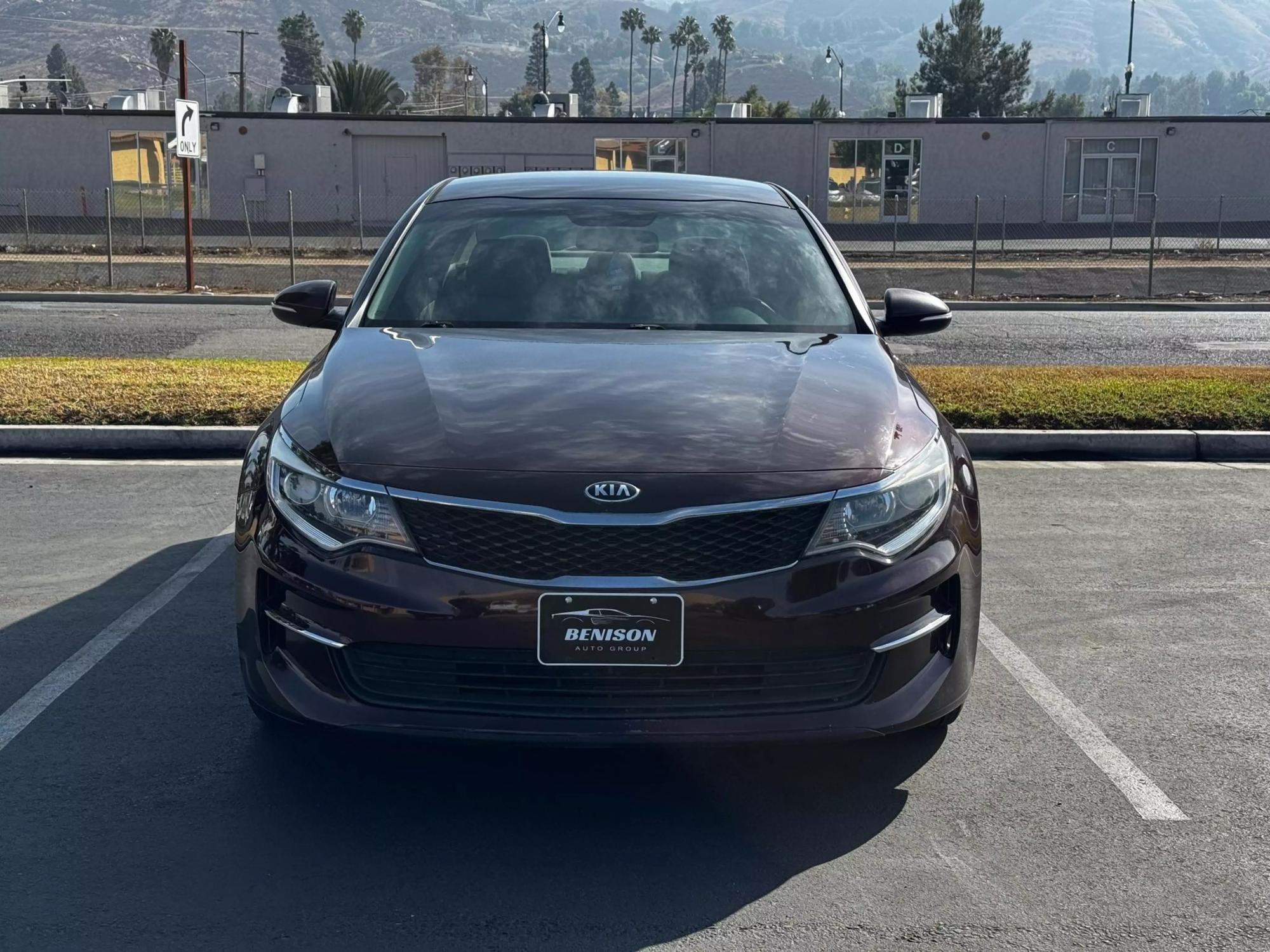 2016 Kia Optima LX photo 46