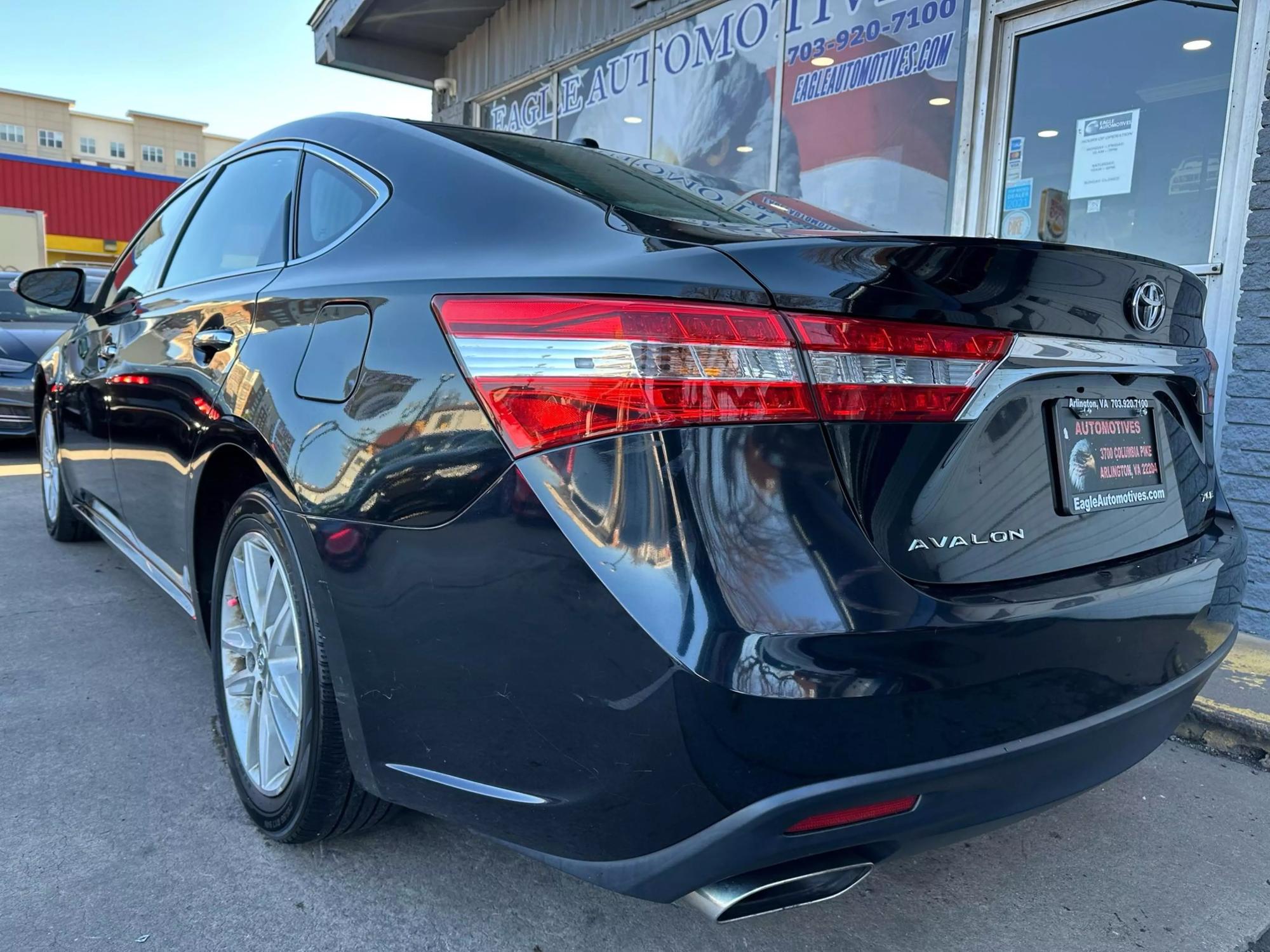 2015 Toyota Avalon XLE photo 30