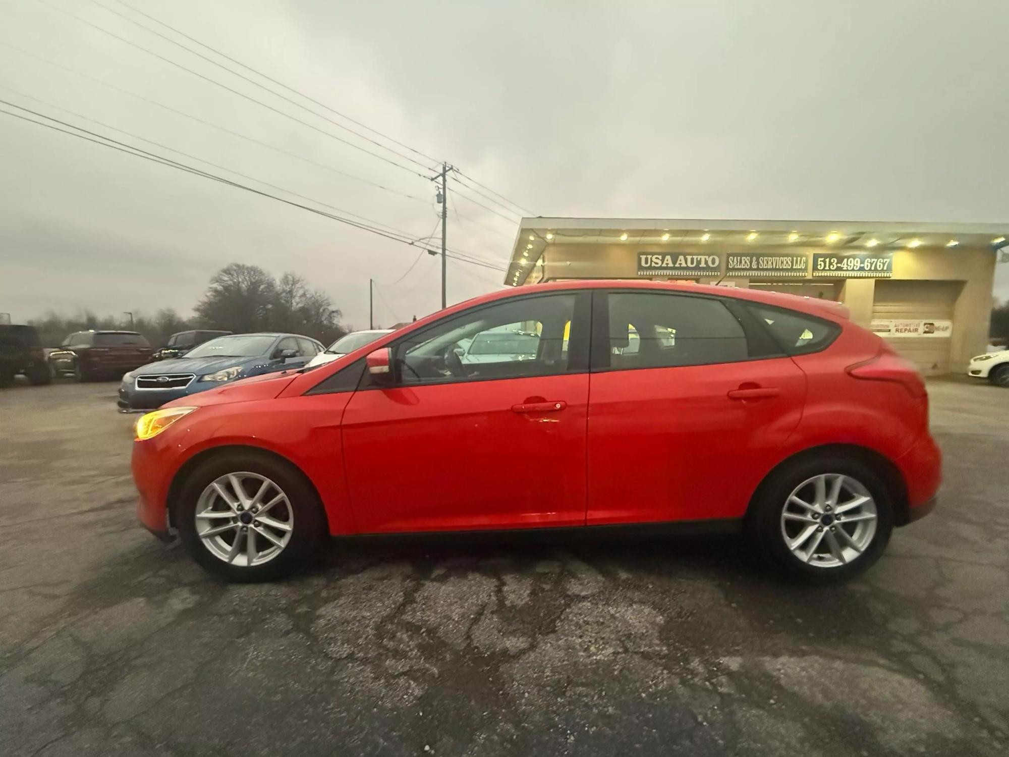 2015 Ford Focus SE photo 29