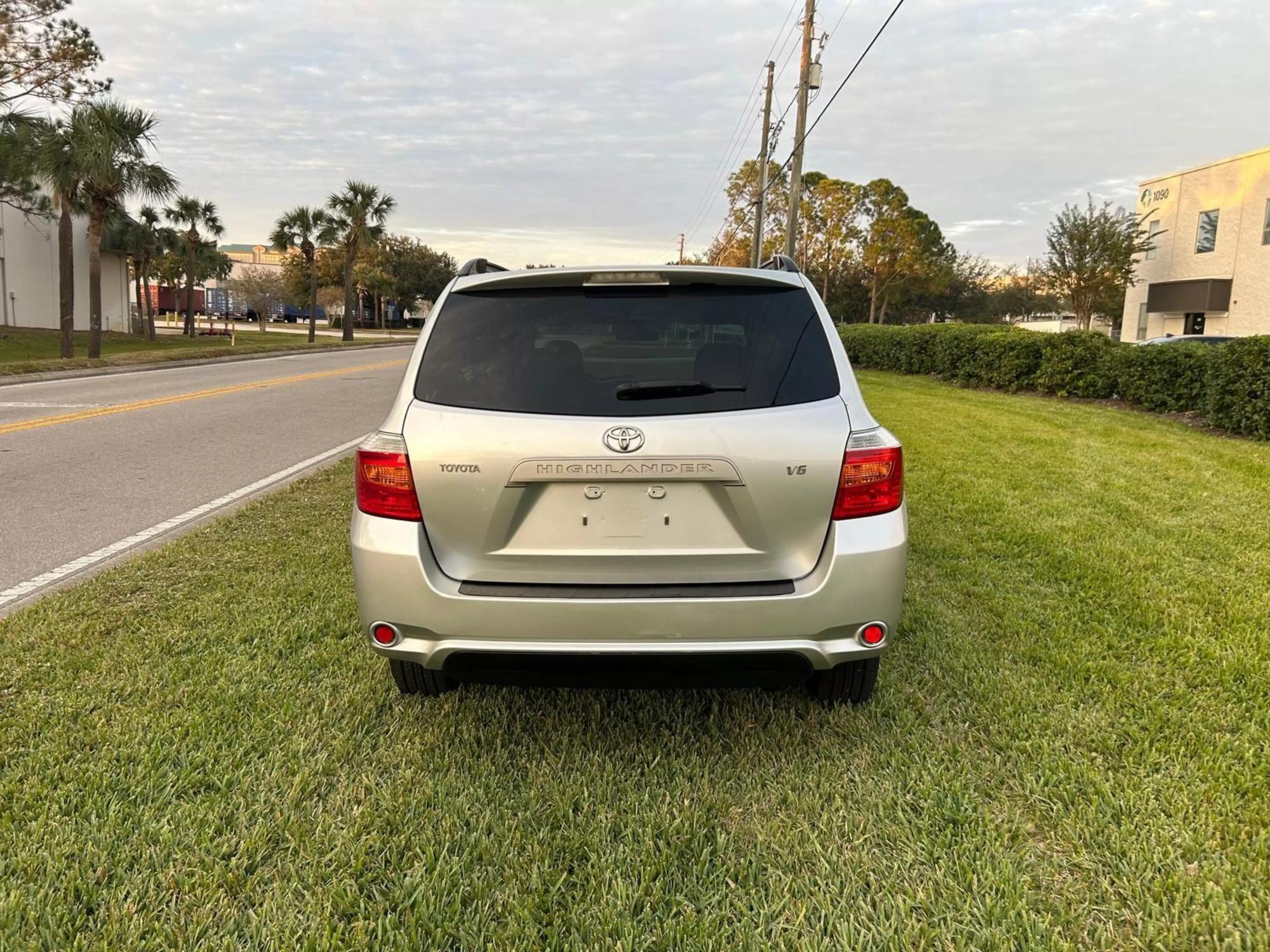 2008 Toyota Highlander Base photo 22