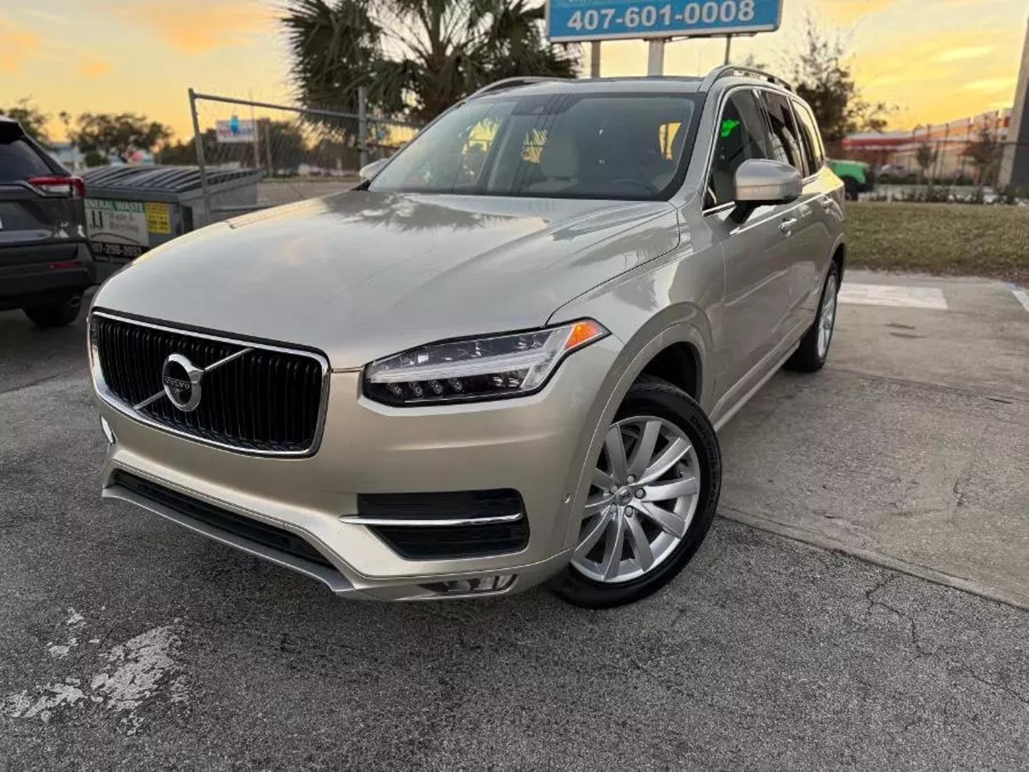 2017 Volvo XC90 Momentum photo 17