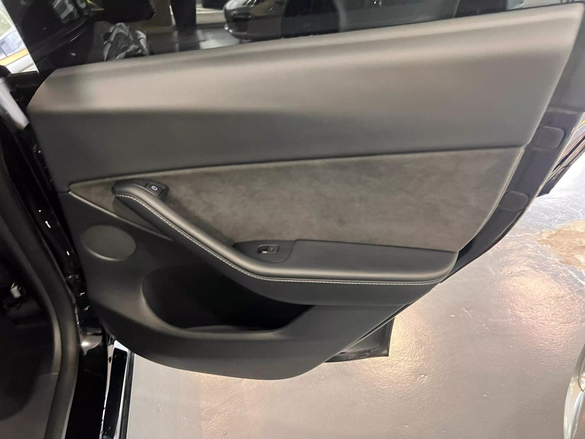 2022 Tesla Model Y Long Range photo 28