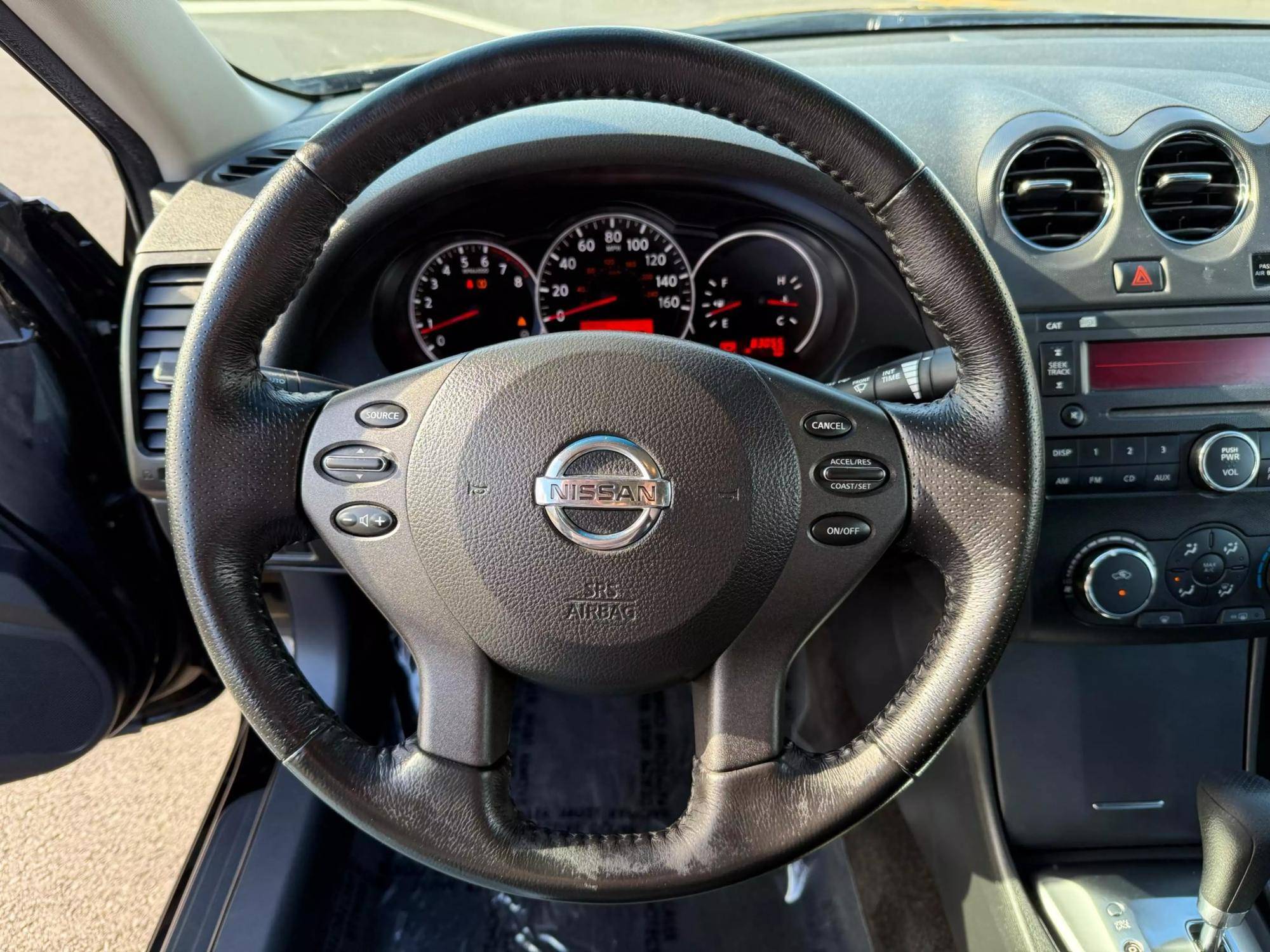 2010 Nissan Altima S photo 121