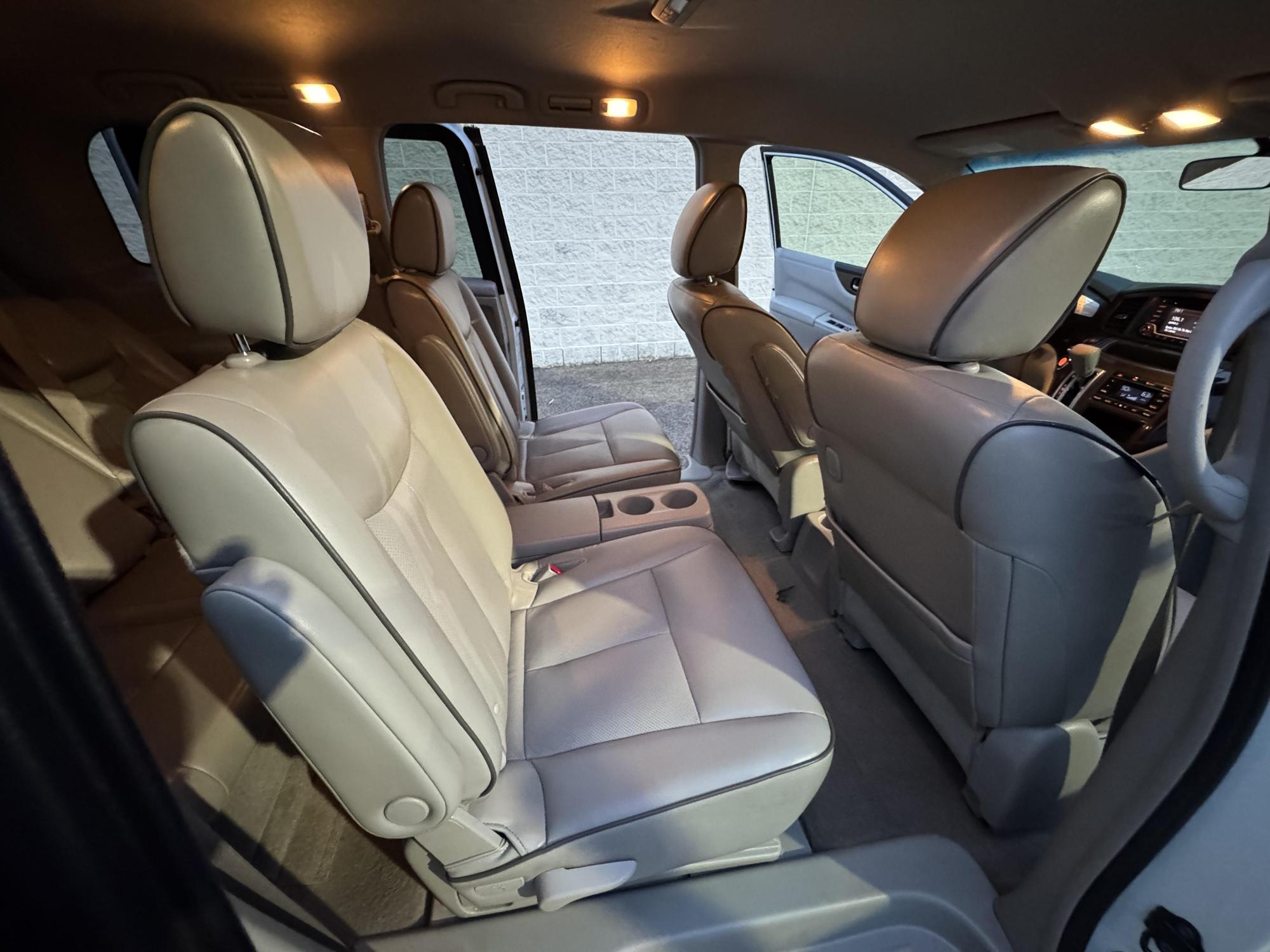 2015 Nissan Quest SV photo 66