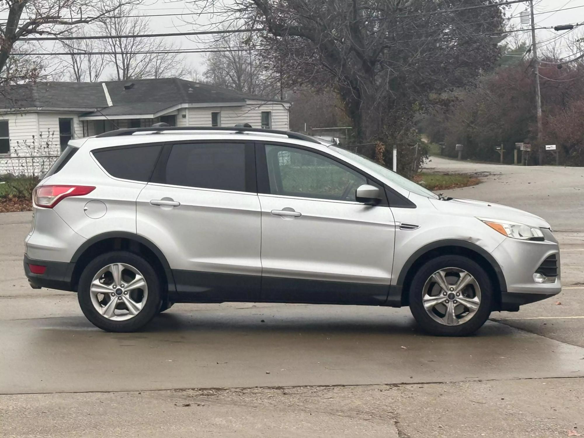 2015 Ford Escape SE photo 36