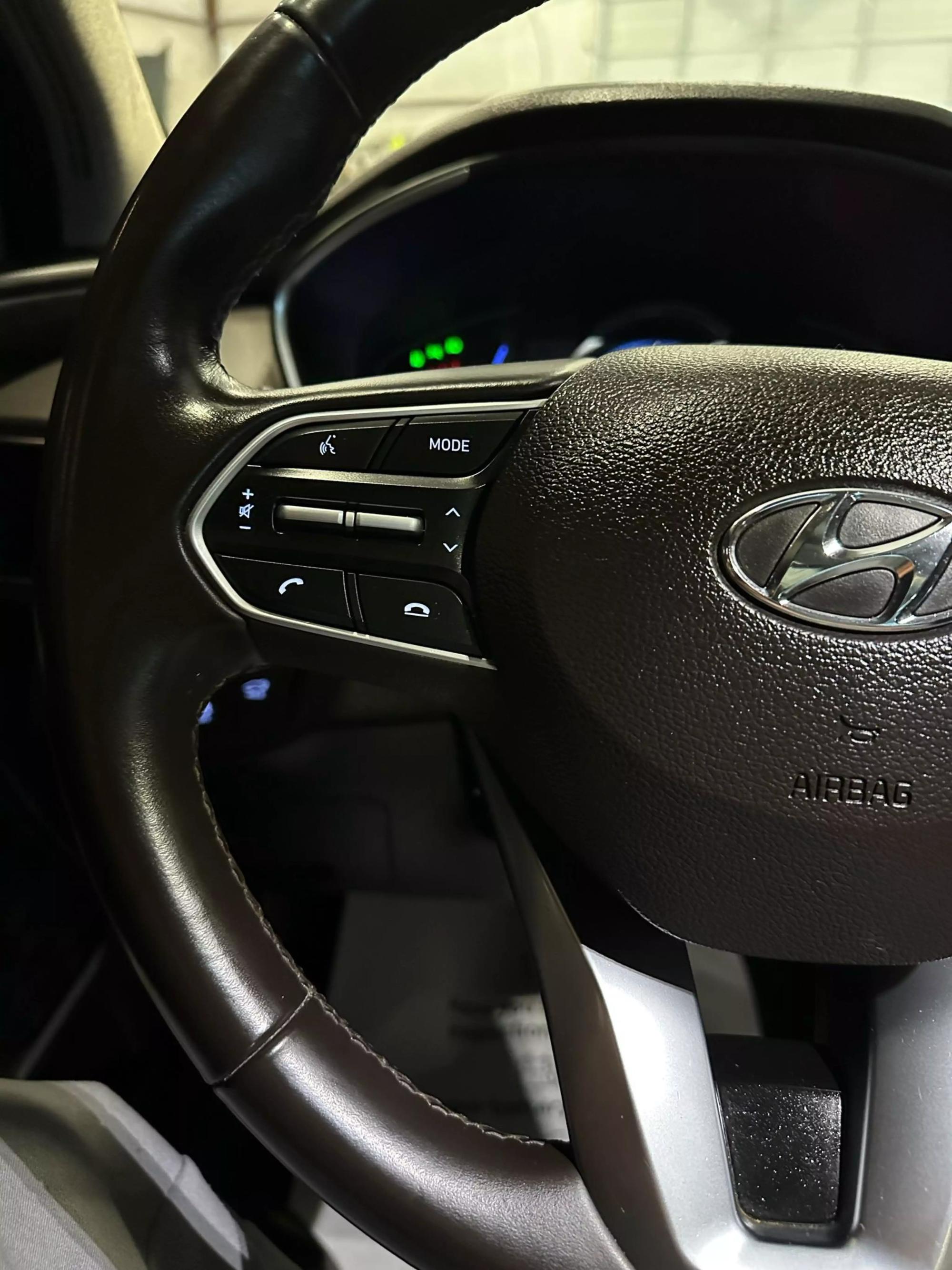 2020 Hyundai Santa Fe SEL photo 38