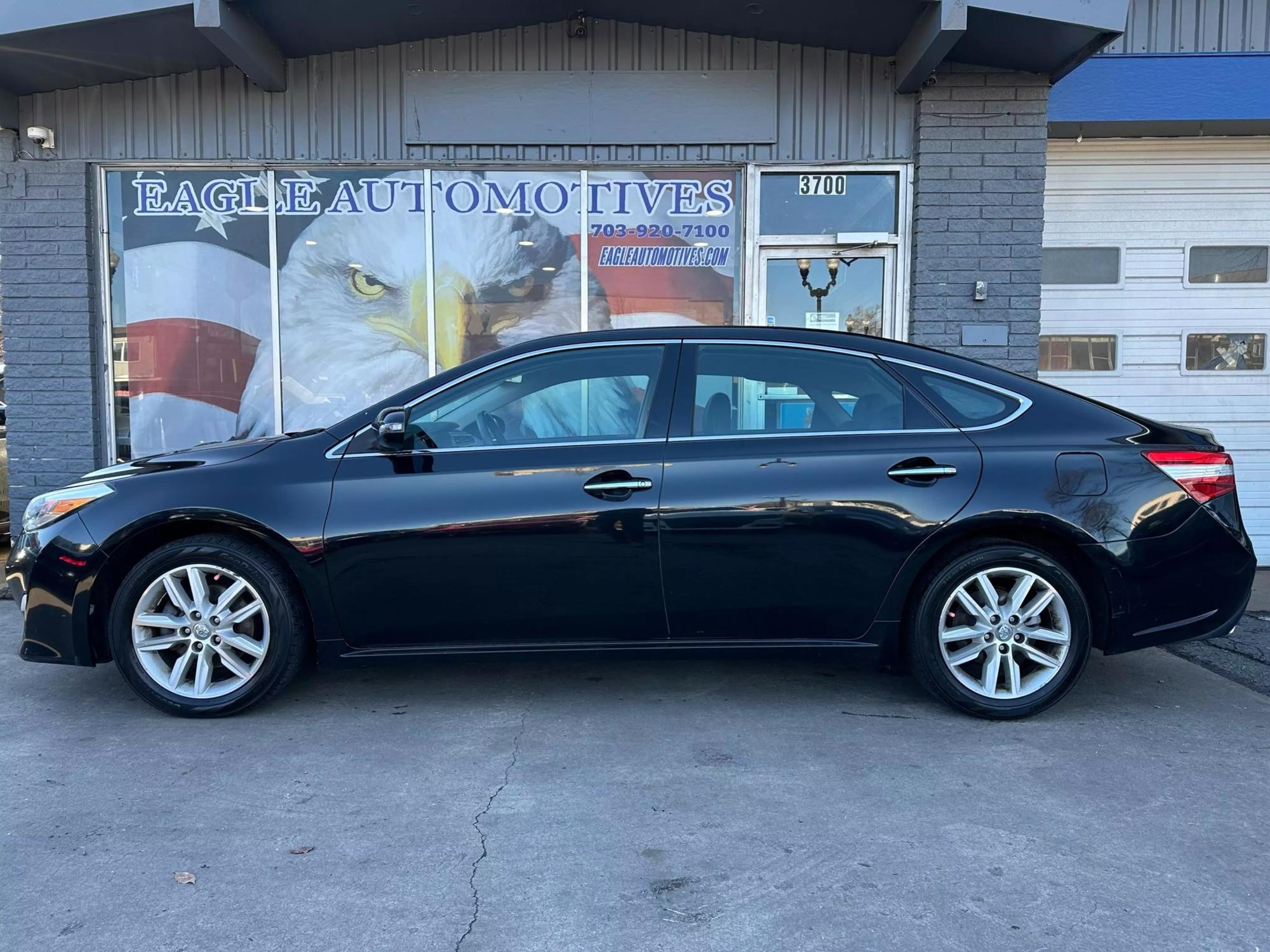 2015 Toyota Avalon XLE photo 31