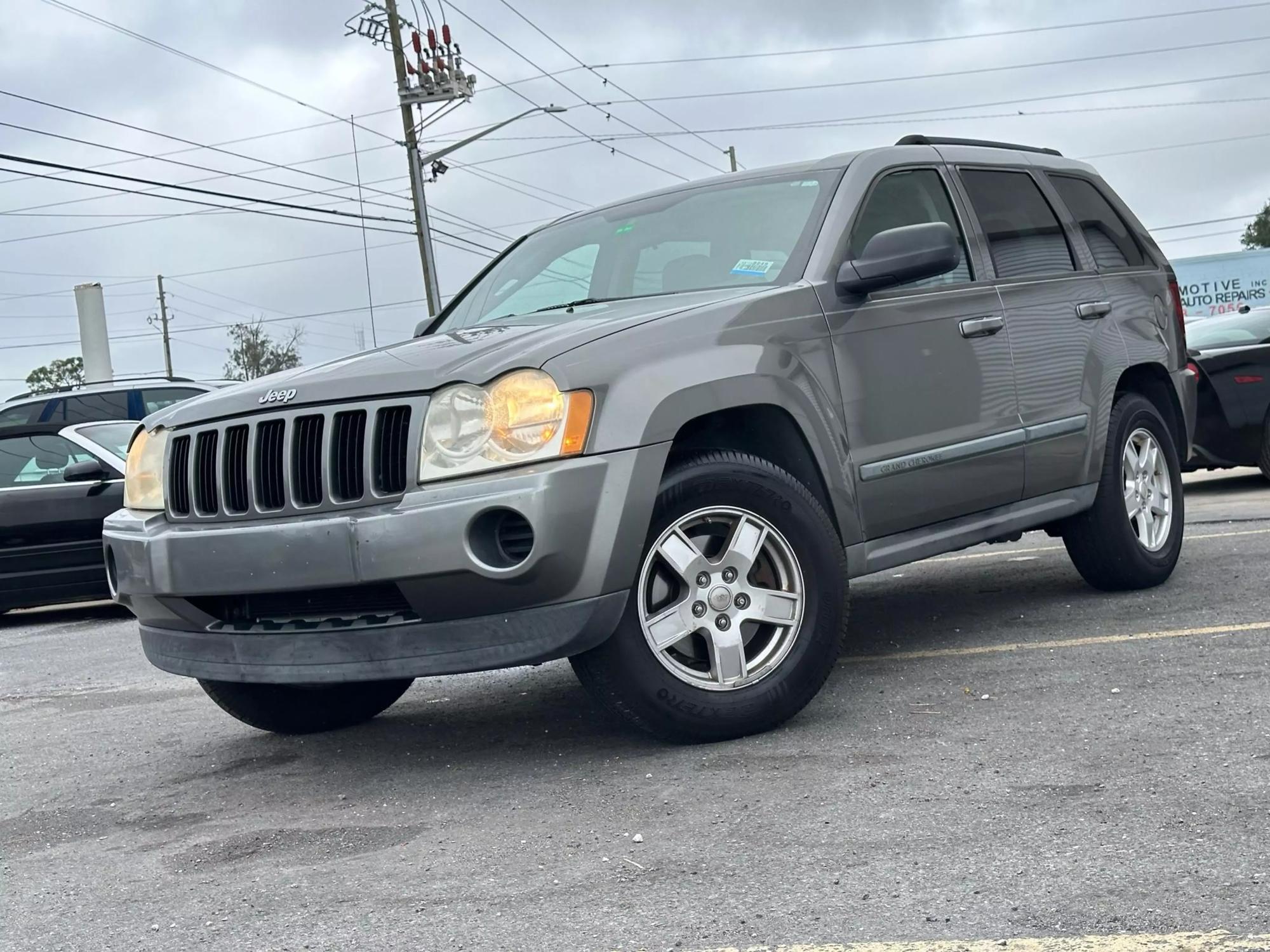 2007 Jeep Grand Cherokee Laredo photo 41