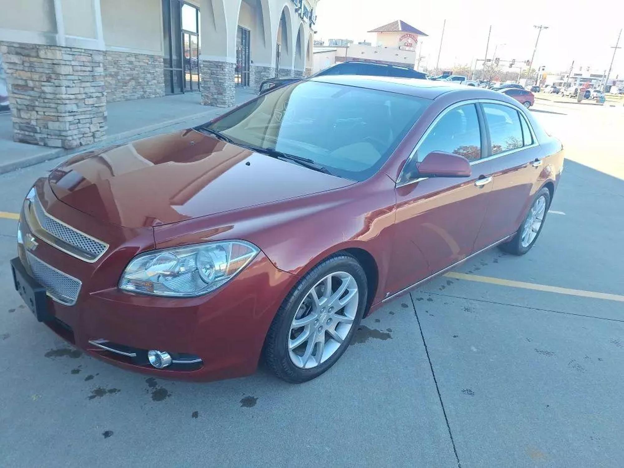 2009 Chevrolet Malibu LTZ photo 20